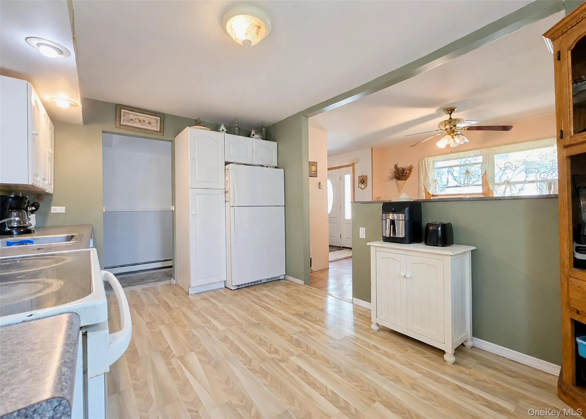 424 Alphabet Street, Islip, NY, 4 Bedrooms Bedrooms, 12 Rooms Rooms,1 BathroomBathrooms,Residential,For Rent,Alphabet,0,1021794 424 Alphabet Street, Islip, NY, 4 Bedrooms Bedrooms, 12 Rooms Rooms,1 BathroomBathrooms,Residential,For Rent,Alphabet,0,1021794