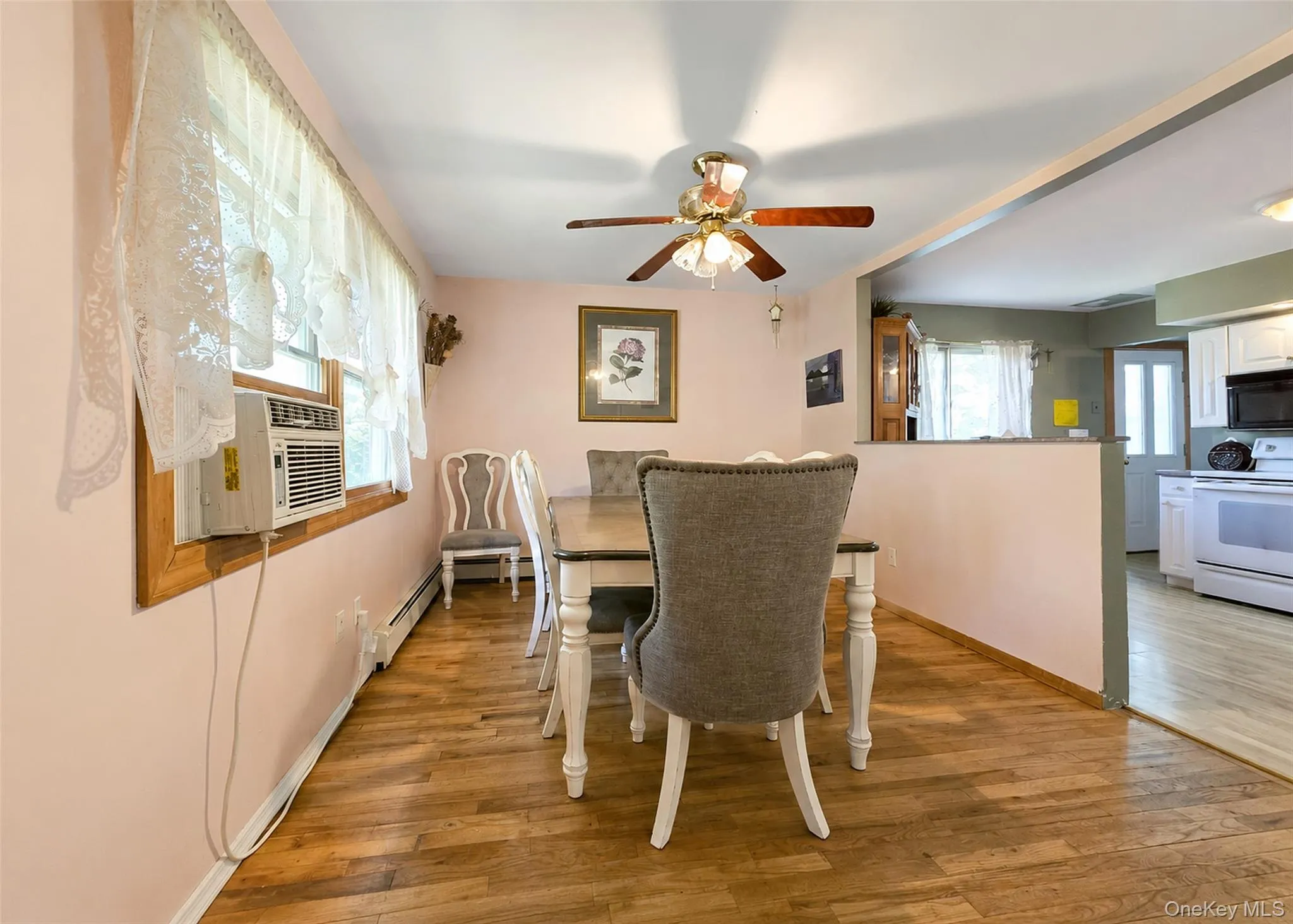 424 Alphabet Street, Islip, NY, 4 Bedrooms Bedrooms, 12 Rooms Rooms,1 BathroomBathrooms,Residential,For Rent,Alphabet,0,1021794 424 Alphabet Street, Islip, NY, 4 Bedrooms Bedrooms, 12 Rooms Rooms,1 BathroomBathrooms,Residential,For Rent,Alphabet,0,1021794