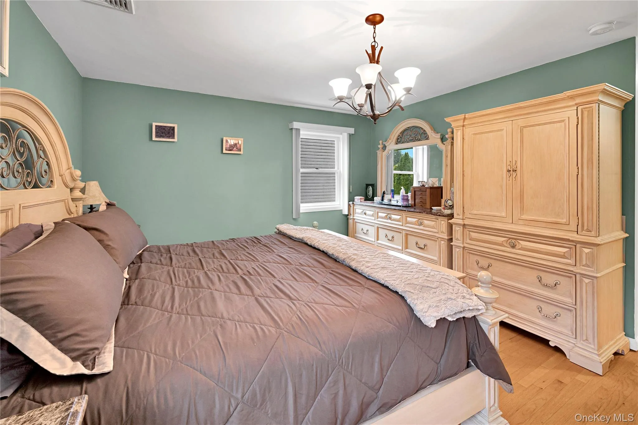 94 Franklin Avenue, Mount Pleasant, NY, 4 Bedrooms Bedrooms, 9 Rooms Rooms,2 BathroomsBathrooms,Residential,For Rent,Franklin,0,1021797 94 Franklin Avenue, Mount Pleasant, NY, 4 Bedrooms Bedrooms, 9 Rooms Rooms,2 BathroomsBathrooms,Residential,For Rent,Franklin,0,1021797