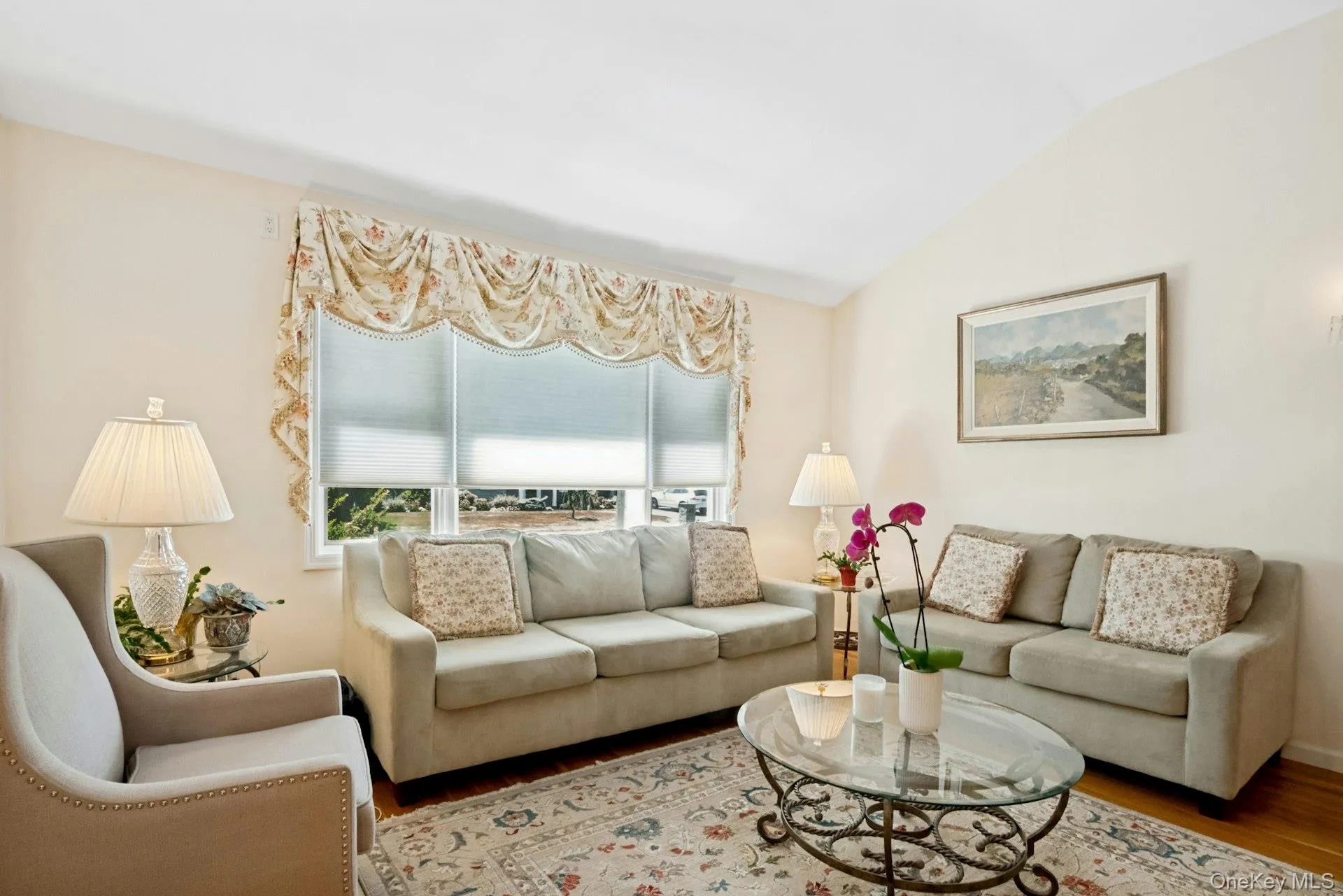 82 Holbrooke Road, White Plains, NY, 3 Bedrooms Bedrooms, 7 Rooms Rooms,2 BathroomsBathrooms,Residential,For Rent,Holbrooke,0,1021799 82 Holbrooke Road, White Plains, NY, 3 Bedrooms Bedrooms, 7 Rooms Rooms,2 BathroomsBathrooms,Residential,For Rent,Holbrooke,0,1021799