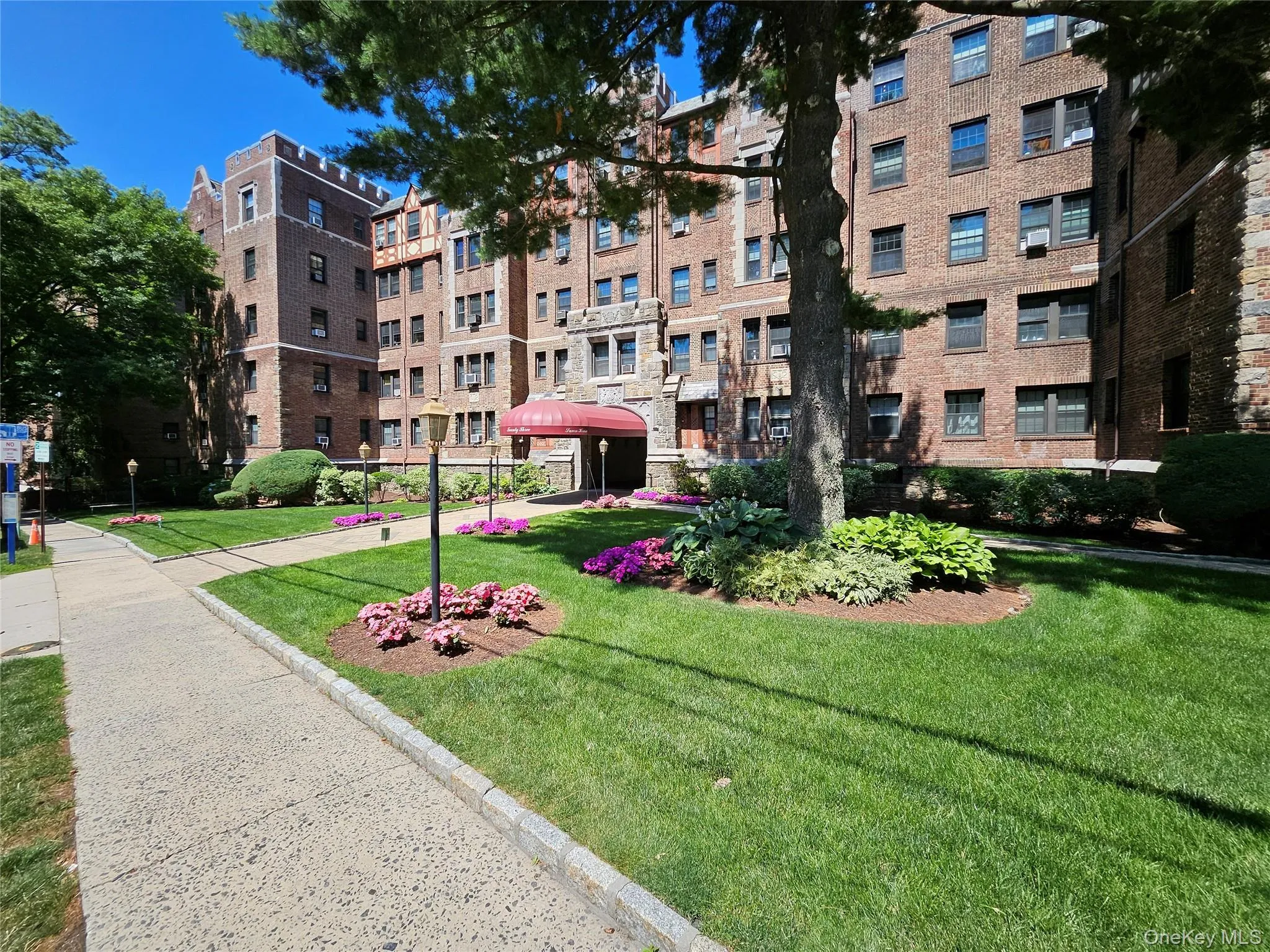 23 Old Mamaroneck Road, White Plains, NY, 2 Rooms Rooms,1 BathroomBathrooms,Residential,For Rent,Old Mamaroneck,0,1021805 23 Old Mamaroneck Road, White Plains, NY, 2 Rooms Rooms,1 BathroomBathrooms,Residential,For Rent,Old Mamaroneck,0,1021805