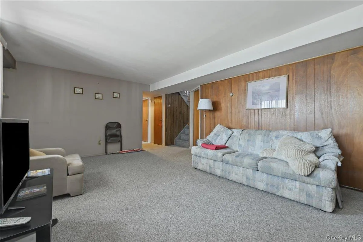 30 Oregon Street, Babylon, NY, 4 Bedrooms Bedrooms, 8 Rooms Rooms,1 BathroomBathrooms,Residential,For Rent,Oregon,0,1021808 30 Oregon Street, Babylon, NY, 4 Bedrooms Bedrooms, 8 Rooms Rooms,1 BathroomBathrooms,Residential,For Rent,Oregon,0,1021808