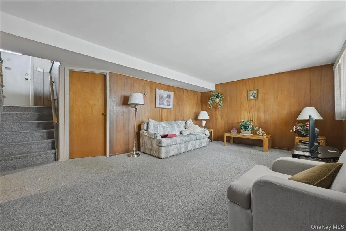30 Oregon Street, Babylon, NY, 4 Bedrooms Bedrooms, 8 Rooms Rooms,1 BathroomBathrooms,Residential,For Rent,Oregon,0,1021808 30 Oregon Street, Babylon, NY, 4 Bedrooms Bedrooms, 8 Rooms Rooms,1 BathroomBathrooms,Residential,For Rent,Oregon,0,1021808