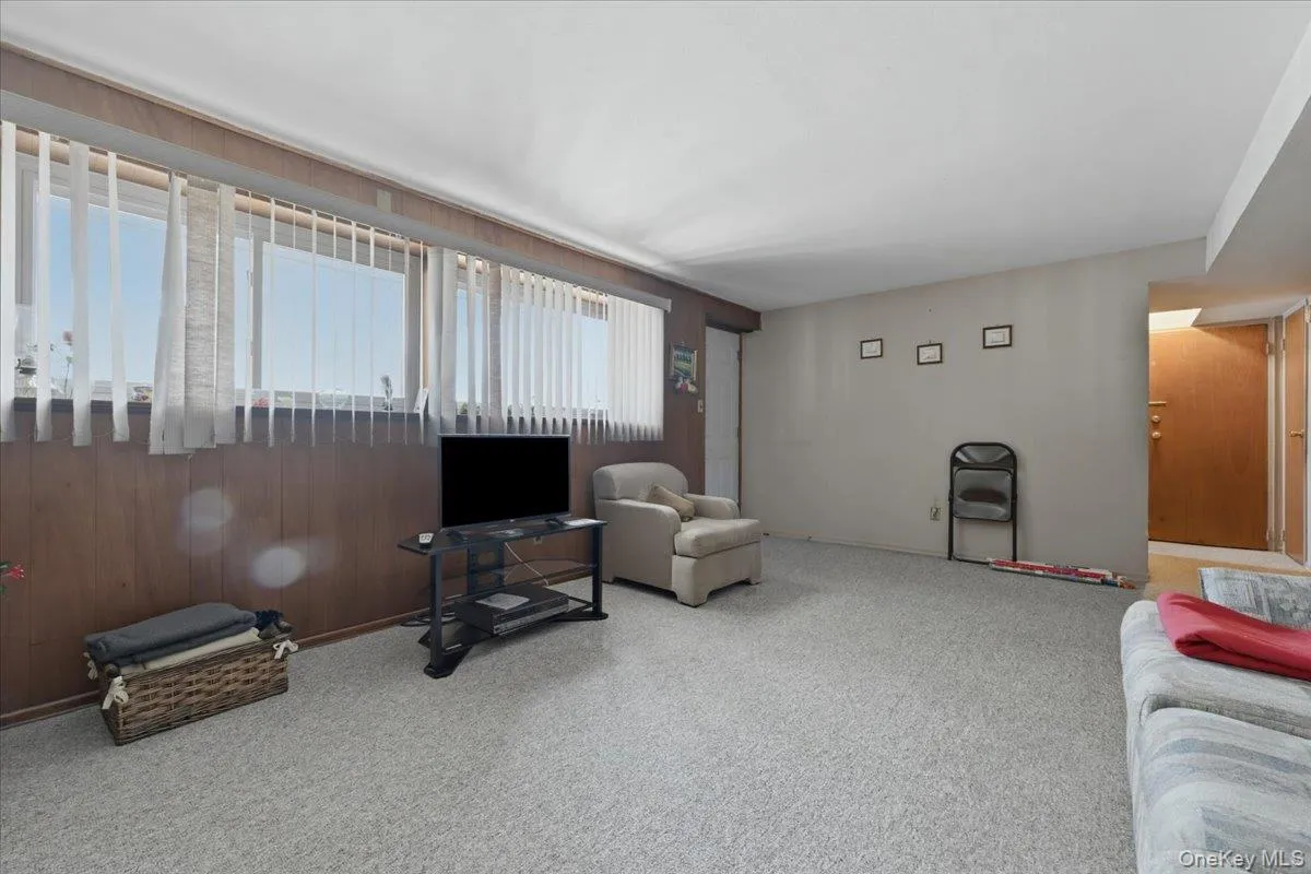 30 Oregon Street, Babylon, NY, 4 Bedrooms Bedrooms, 8 Rooms Rooms,1 BathroomBathrooms,Residential,For Rent,Oregon,0,1021808 30 Oregon Street, Babylon, NY, 4 Bedrooms Bedrooms, 8 Rooms Rooms,1 BathroomBathrooms,Residential,For Rent,Oregon,0,1021808