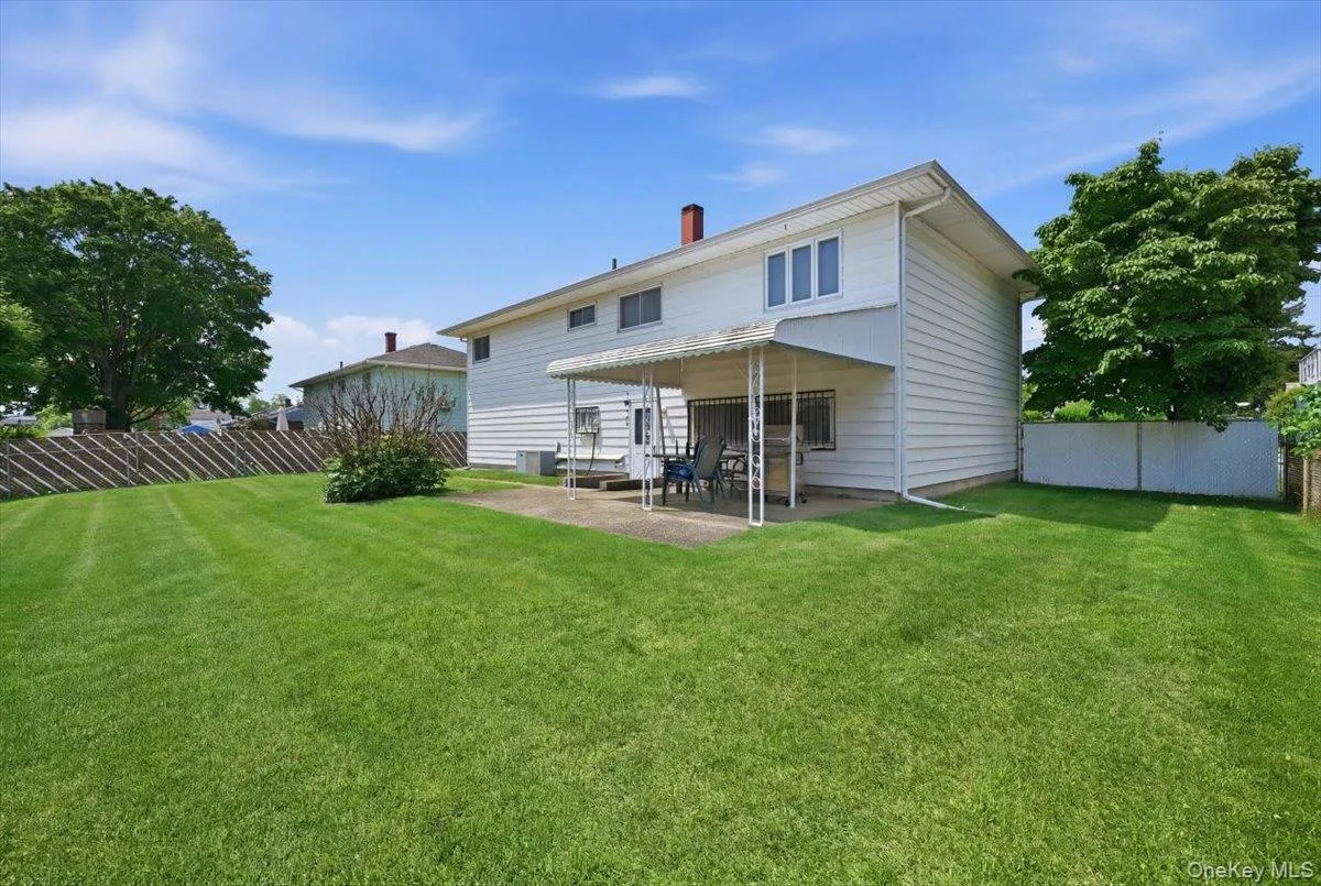 30 Oregon Street, Babylon, NY, 4 Bedrooms Bedrooms, 8 Rooms Rooms,1 BathroomBathrooms,Residential,For Rent,Oregon,0,1021808 30 Oregon Street, Babylon, NY, 4 Bedrooms Bedrooms, 8 Rooms Rooms,1 BathroomBathrooms,Residential,For Rent,Oregon,0,1021808