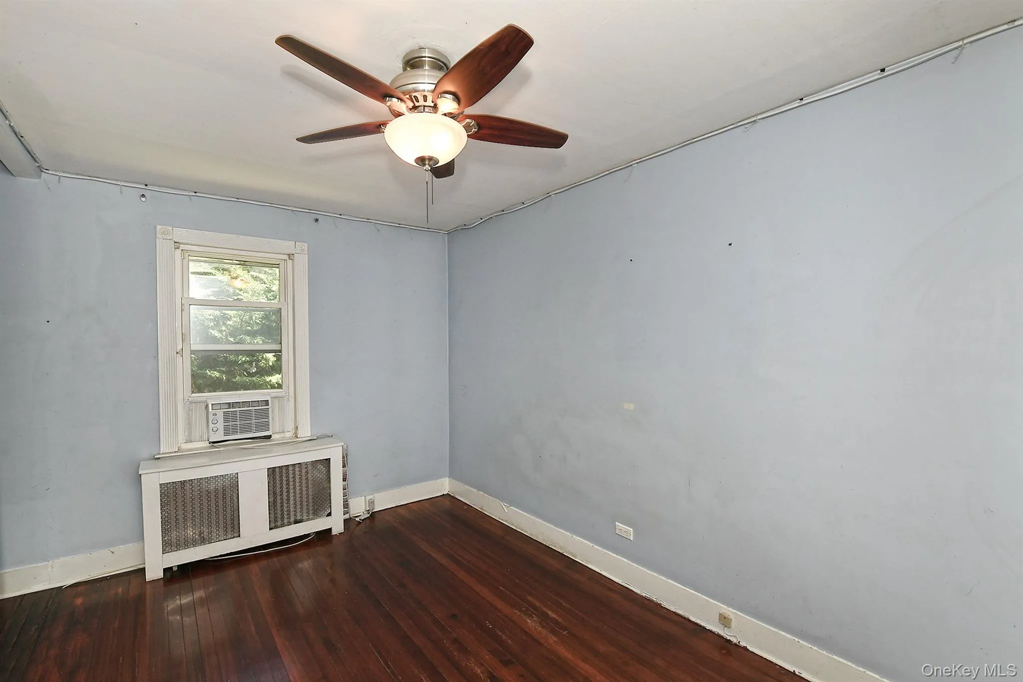 2nd Bedroom with Masterbath 2nd Bedroom with Masterbath