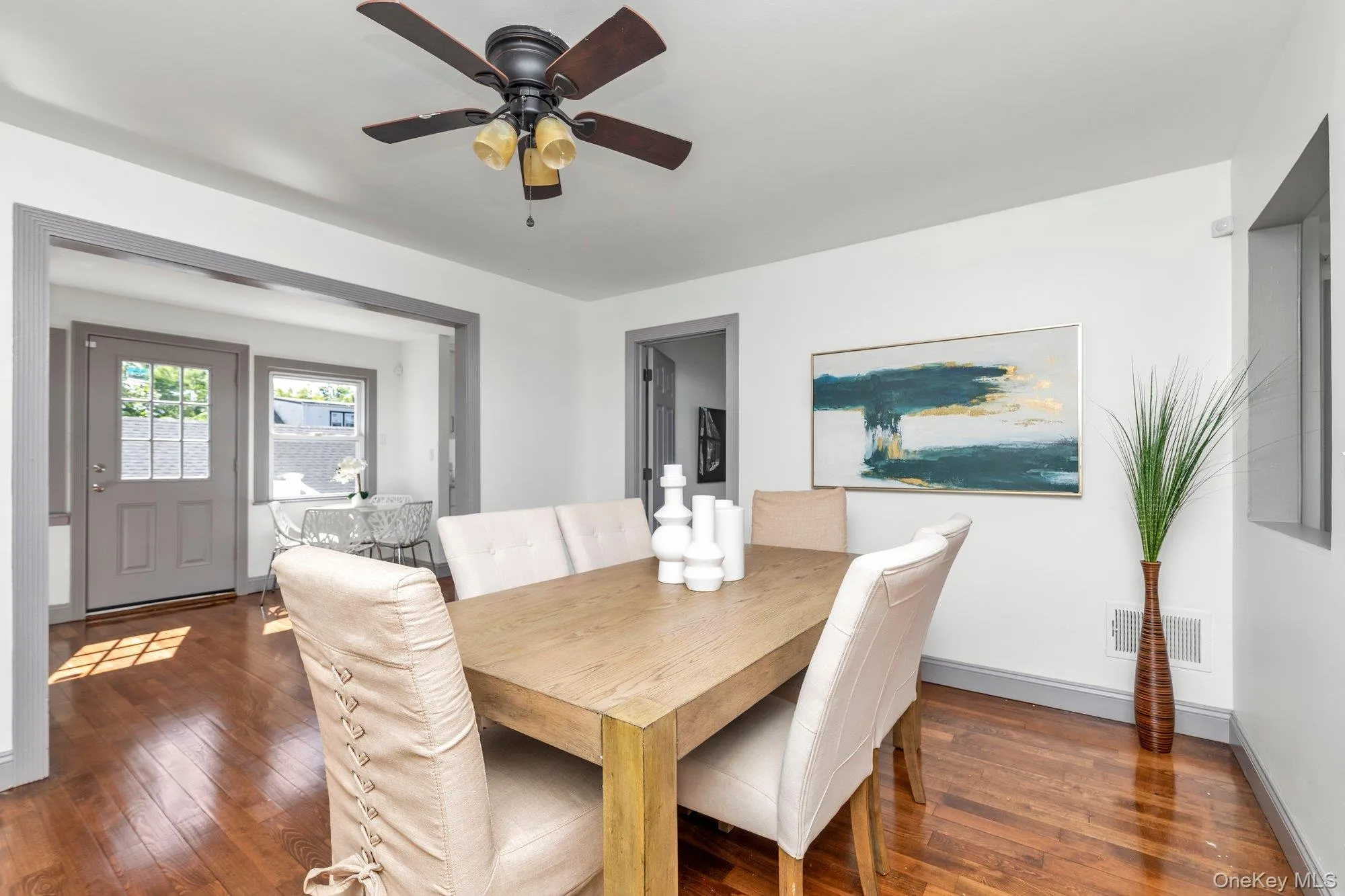 43 Westside Avenue, Hempstead, NY, 5 Bedrooms Bedrooms, 8 Rooms Rooms,2 BathroomsBathrooms,Residential,For Rent,Westside,0,1021815 43 Westside Avenue, Hempstead, NY, 5 Bedrooms Bedrooms, 8 Rooms Rooms,2 BathroomsBathrooms,Residential,For Rent,Westside,0,1021815
