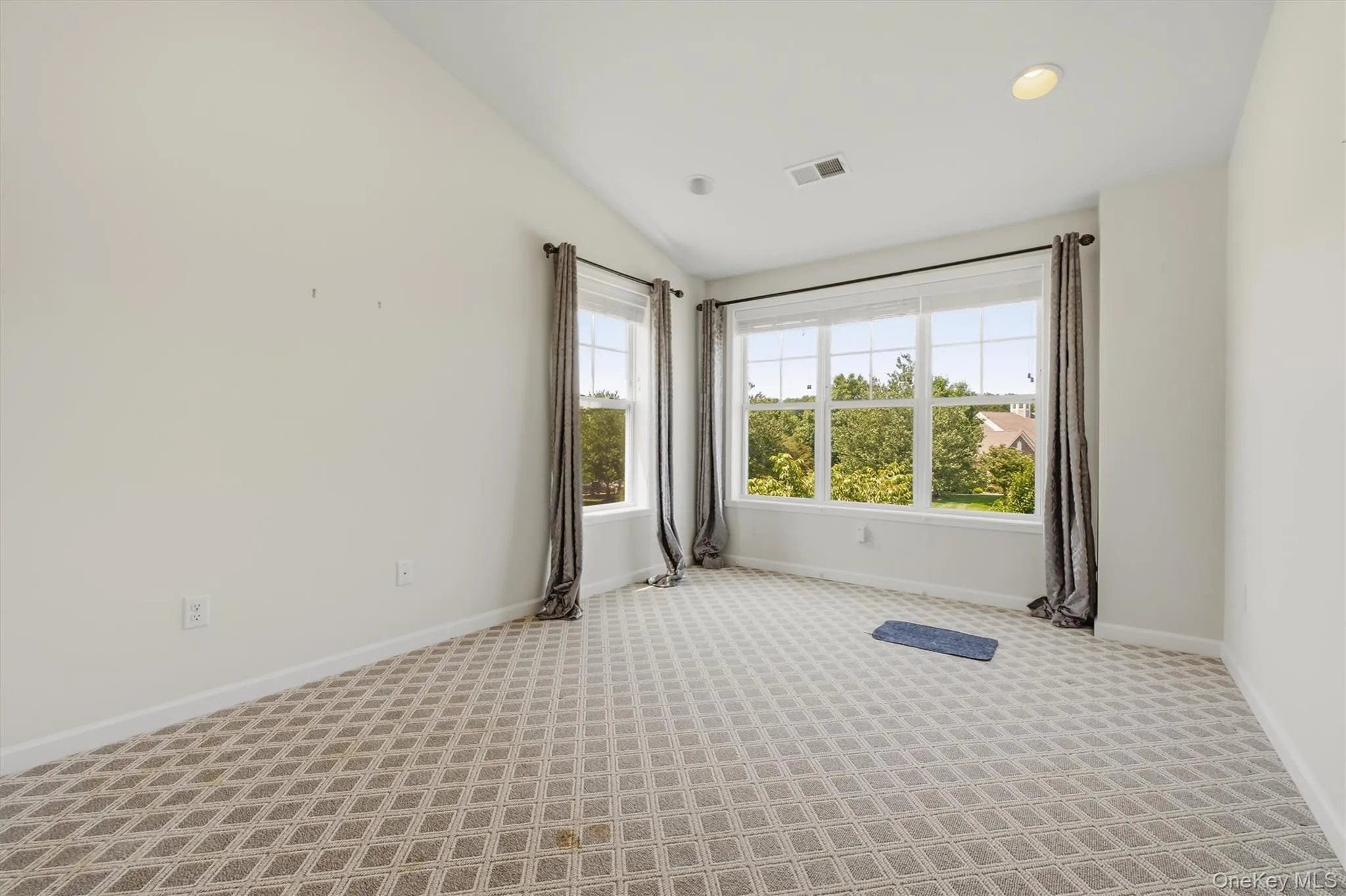 Third bedroom. Third bedroom.