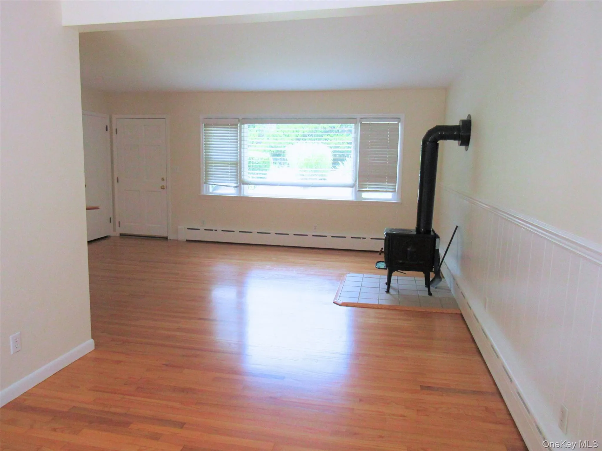 14 Piney Point Avenue, Cortlandt, NY, 3 Bedrooms Bedrooms, 7 Rooms Rooms,2 BathroomsBathrooms,Residential Lease,For Rent,Piney Point,0,1021827 14 Piney Point Avenue, Cortlandt, NY, 3 Bedrooms Bedrooms, 7 Rooms Rooms,2 BathroomsBathrooms,Residential Lease,For Rent,Piney Point,0,1021827