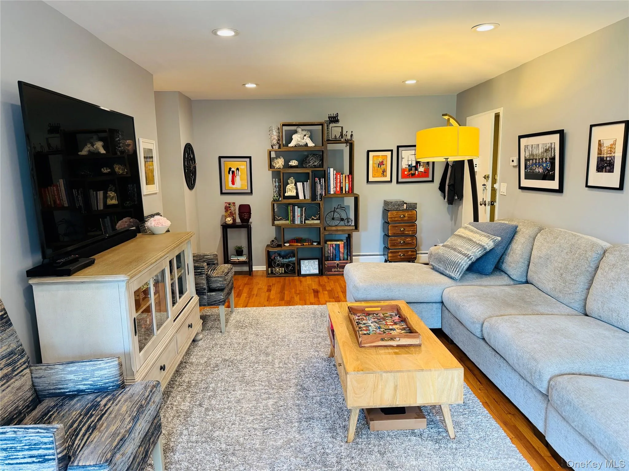 8 Lawrence Park Drive, Orangetown, NY, 1 Bedroom Bedrooms, 3 Rooms Rooms,1 BathroomBathrooms,Residential,For Rent,Lawrence Park,0,1021828 8 Lawrence Park Drive, Orangetown, NY, 1 Bedroom Bedrooms, 3 Rooms Rooms,1 BathroomBathrooms,Residential,For Rent,Lawrence Park,0,1021828