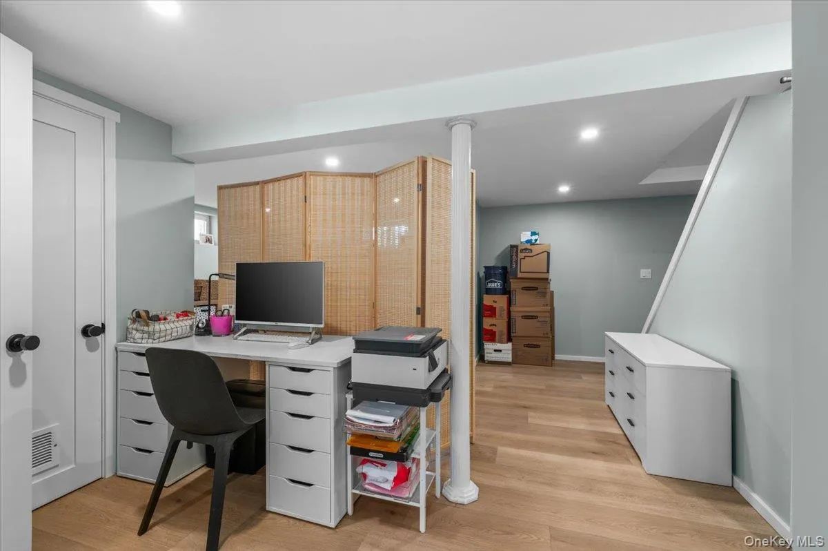 78 Broadway, Oyster Bay, NY, 4 Bedrooms Bedrooms, 7 Rooms Rooms,2 BathroomsBathrooms,Residential,For Rent,Broadway,0,1021830 78 Broadway, Oyster Bay, NY, 4 Bedrooms Bedrooms, 7 Rooms Rooms,2 BathroomsBathrooms,Residential,For Rent,Broadway,0,1021830