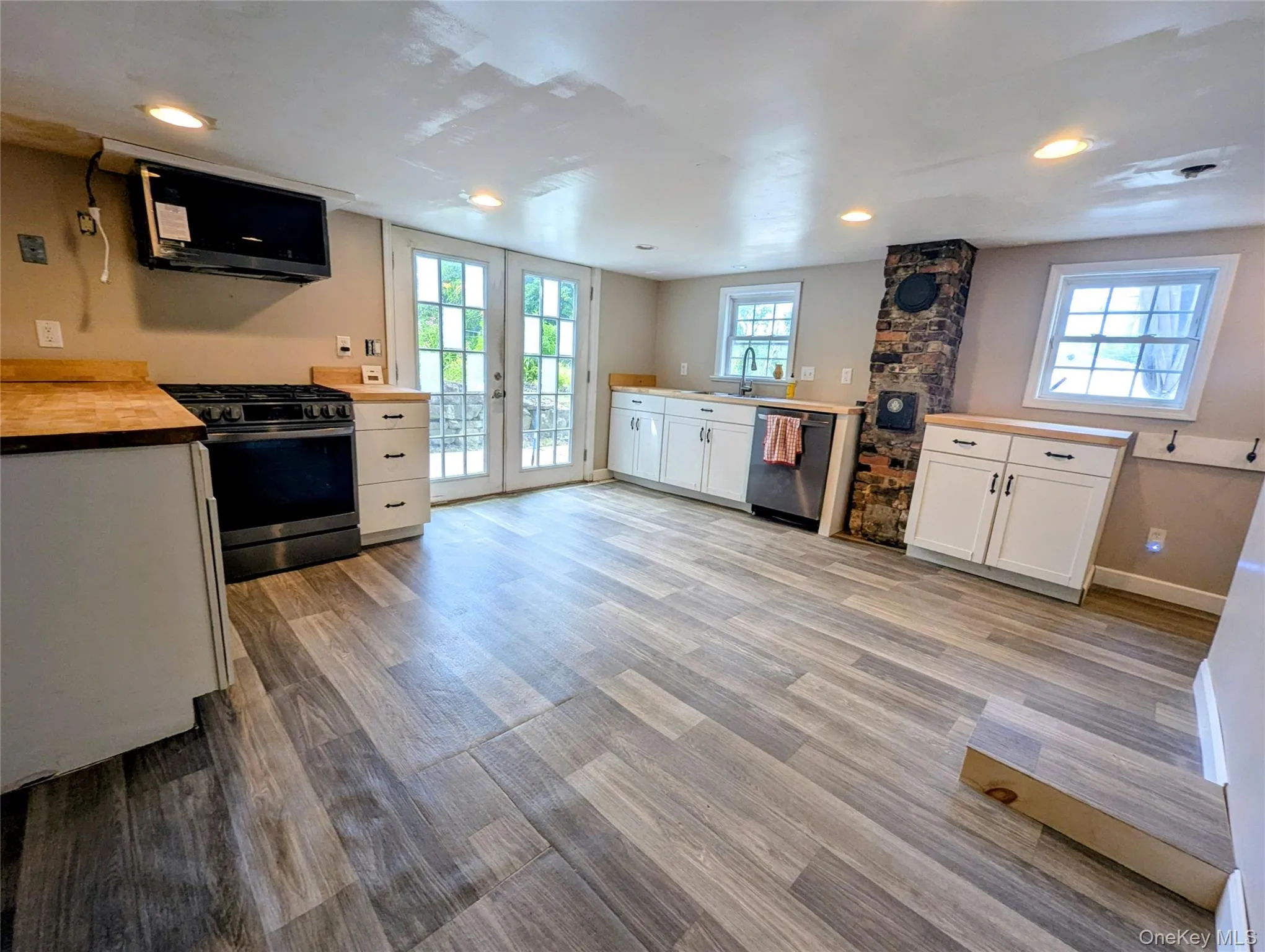 122 Castle High Road, Middletown, NY, 3 Bedrooms Bedrooms, 6 Rooms Rooms,1 BathroomBathrooms,Residential,For Rent,Castle High,0,1021833 122 Castle High Road, Middletown, NY, 3 Bedrooms Bedrooms, 6 Rooms Rooms,1 BathroomBathrooms,Residential,For Rent,Castle High,0,1021833