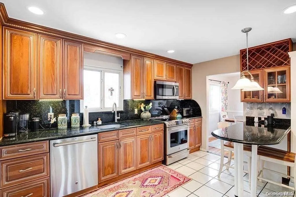 254 Haypath Road, Oyster Bay, NY, 4 Bedrooms Bedrooms, 8 Rooms Rooms,2 BathroomsBathrooms,Residential Lease,For Rent,Haypath,0,1021836 254 Haypath Road, Oyster Bay, NY, 4 Bedrooms Bedrooms, 8 Rooms Rooms,2 BathroomsBathrooms,Residential Lease,For Rent,Haypath,0,1021836