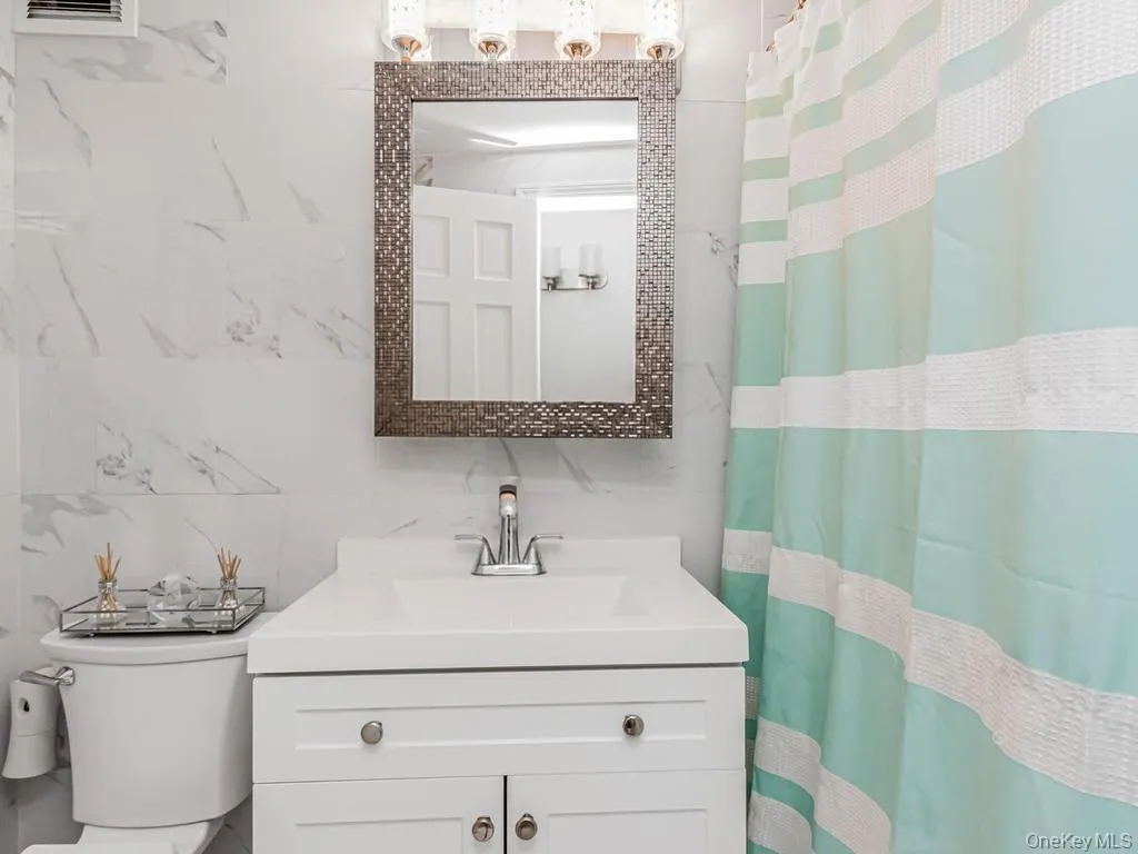 9 Fordham Hill Oval, New York, NY, 2 Bedrooms Bedrooms, 5 Rooms Rooms,1 BathroomBathrooms,Residential Lease,For Rent,Fordham Hill,0,1021837 9 Fordham Hill Oval, New York, NY, 2 Bedrooms Bedrooms, 5 Rooms Rooms,1 BathroomBathrooms,Residential Lease,For Rent,Fordham Hill,0,1021837