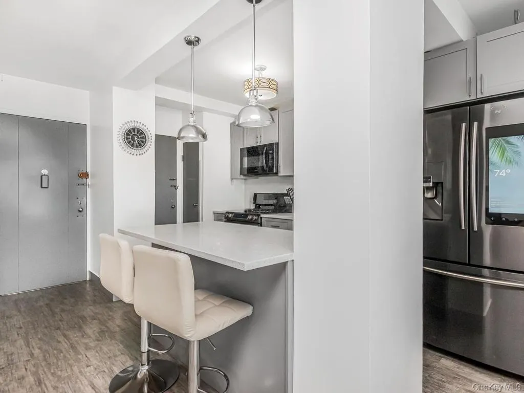 9 Fordham Hill Oval, New York, NY, 2 Bedrooms Bedrooms, 5 Rooms Rooms,1 BathroomBathrooms,Residential Lease,For Rent,Fordham Hill,0,1021837 9 Fordham Hill Oval, New York, NY, 2 Bedrooms Bedrooms, 5 Rooms Rooms,1 BathroomBathrooms,Residential Lease,For Rent,Fordham Hill,0,1021837