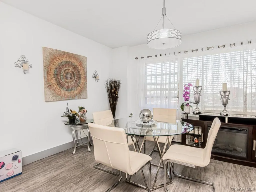 9 Fordham Hill Oval, New York, NY, 2 Bedrooms Bedrooms, 5 Rooms Rooms,1 BathroomBathrooms,Residential Lease,For Rent,Fordham Hill,0,1021837 9 Fordham Hill Oval, New York, NY, 2 Bedrooms Bedrooms, 5 Rooms Rooms,1 BathroomBathrooms,Residential Lease,For Rent,Fordham Hill,0,1021837