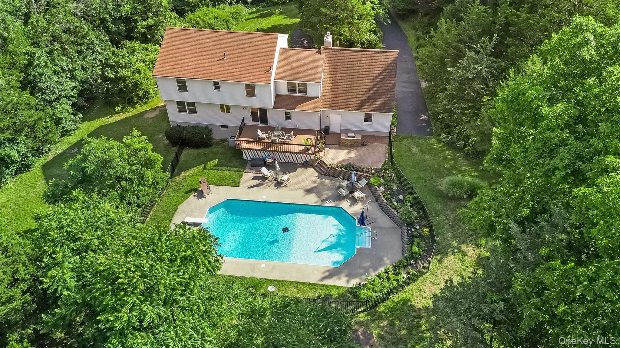 185 Rombout Road, Pleasant Valley, NY, 4 Bedrooms Bedrooms, 11 Rooms Rooms,2 BathroomsBathrooms,Residential,For Rent,Rombout,0,1021840 185 Rombout Road, Pleasant Valley, NY, 4 Bedrooms Bedrooms, 11 Rooms Rooms,2 BathroomsBathrooms,Residential,For Rent,Rombout,0,1021840