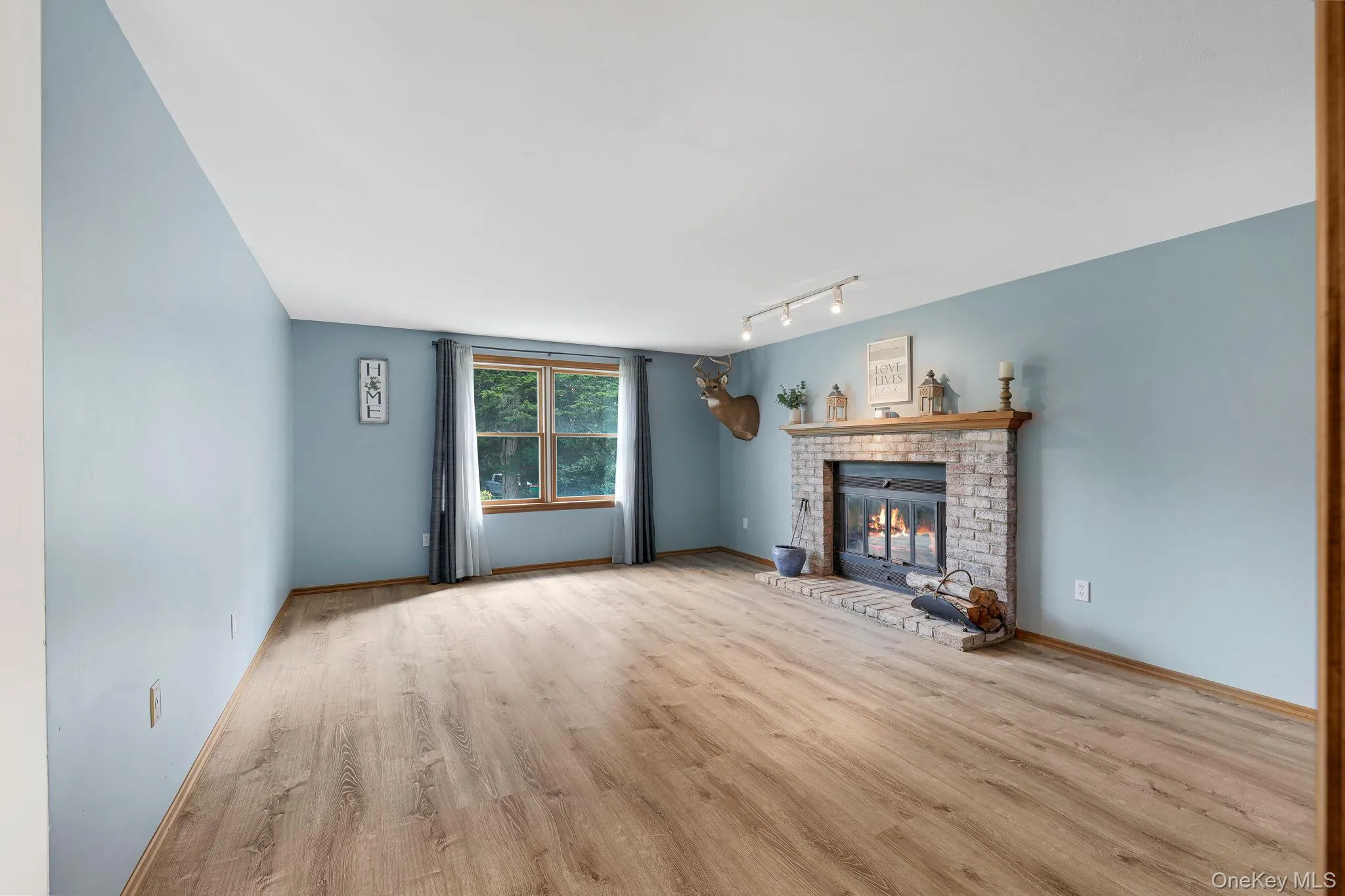 185 Rombout Road, Pleasant Valley, NY, 4 Bedrooms Bedrooms, 11 Rooms Rooms,2 BathroomsBathrooms,Residential,For Rent,Rombout,0,1021840 185 Rombout Road, Pleasant Valley, NY, 4 Bedrooms Bedrooms, 11 Rooms Rooms,2 BathroomsBathrooms,Residential,For Rent,Rombout,0,1021840