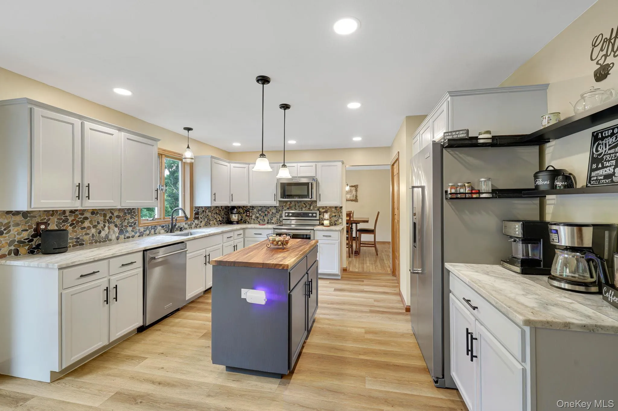 185 Rombout Road, Pleasant Valley, NY, 4 Bedrooms Bedrooms, 11 Rooms Rooms,2 BathroomsBathrooms,Residential,For Rent,Rombout,0,1021840 185 Rombout Road, Pleasant Valley, NY, 4 Bedrooms Bedrooms, 11 Rooms Rooms,2 BathroomsBathrooms,Residential,For Rent,Rombout,0,1021840