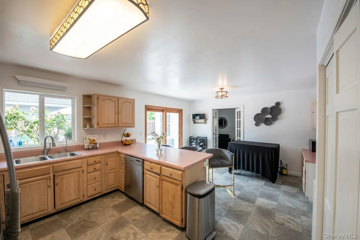 825 Peenpack Trail, Deerpark, NY, 4 Bedrooms Bedrooms, 10 Rooms Rooms,3 BathroomsBathrooms,Residential,For Rent,Peenpack,0,1021845 825 Peenpack Trail, Deerpark, NY, 4 Bedrooms Bedrooms, 10 Rooms Rooms,3 BathroomsBathrooms,Residential,For Rent,Peenpack,0,1021845