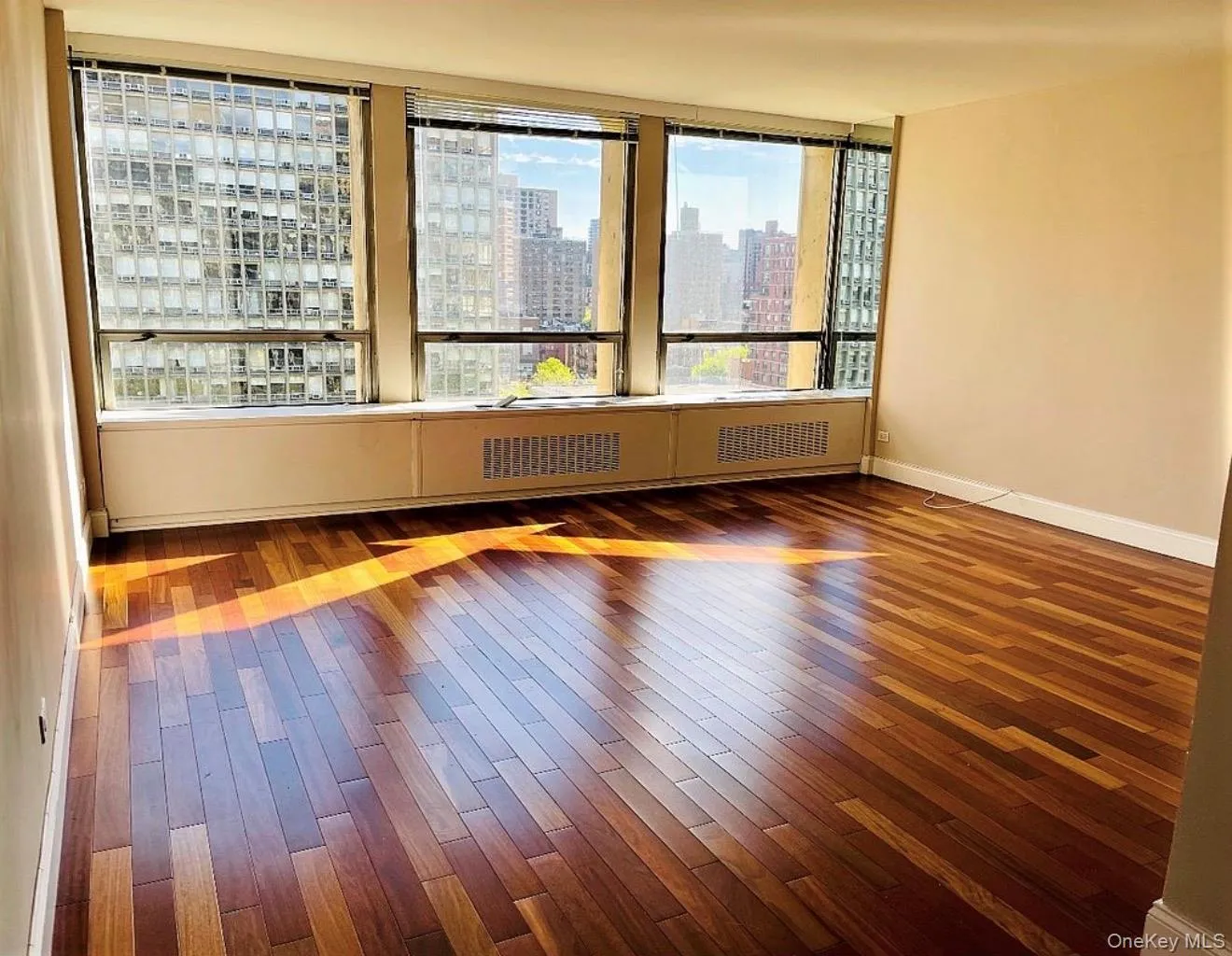 330 33rd Street, New York, NY, 1 Bedroom Bedrooms, 3 Rooms Rooms,1 BathroomBathrooms,Residential Lease,For Rent,33rd,0,1021847 330 33rd Street, New York, NY, 1 Bedroom Bedrooms, 3 Rooms Rooms,1 BathroomBathrooms,Residential Lease,For Rent,33rd,0,1021847