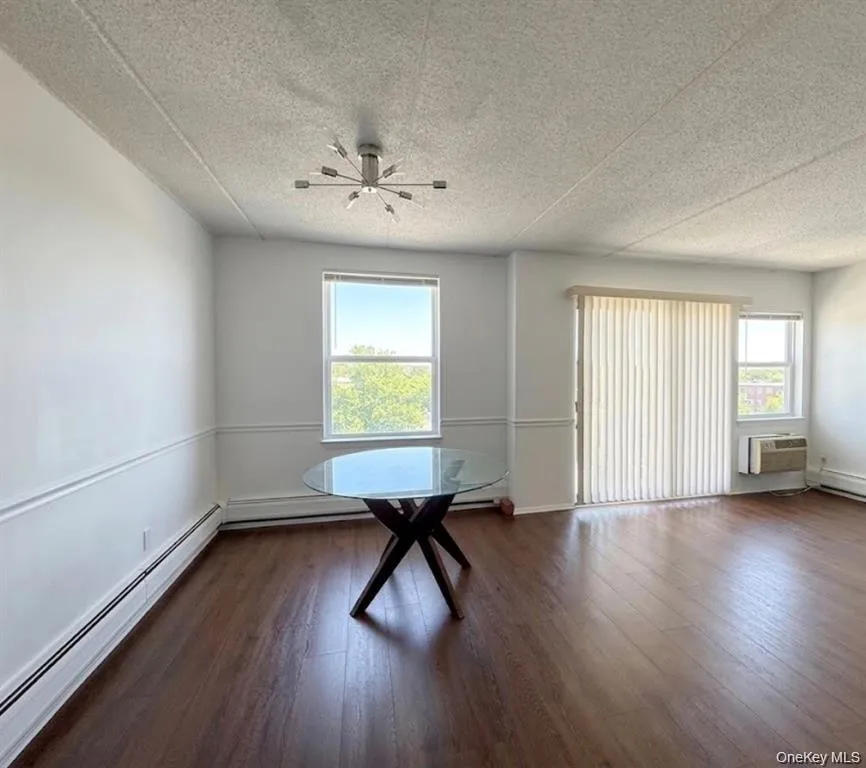 35 Park Avenue, Ramapo, NY, 1 Bedroom Bedrooms, 2 Rooms Rooms,1 BathroomBathrooms,Residential Lease,For Rent,Park,0,1021849 35 Park Avenue, Ramapo, NY, 1 Bedroom Bedrooms, 2 Rooms Rooms,1 BathroomBathrooms,Residential Lease,For Rent,Park,0,1021849