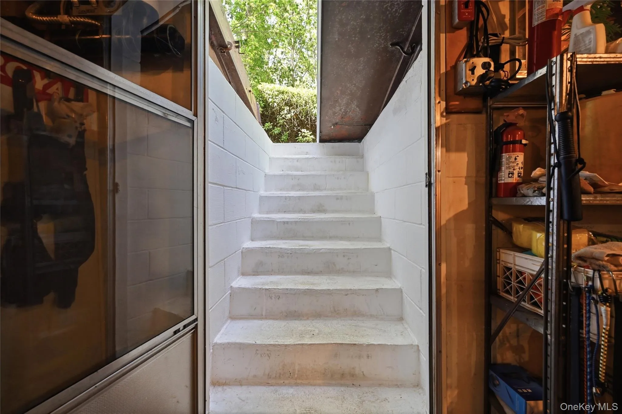 25 Valley Circle, Brookhaven, NY, 1 Bedroom Bedrooms, 5 Rooms Rooms,1 BathroomBathrooms,Residential,For Rent,Valley,0,1021850 25 Valley Circle, Brookhaven, NY, 1 Bedroom Bedrooms, 5 Rooms Rooms,1 BathroomBathrooms,Residential,For Rent,Valley,0,1021850