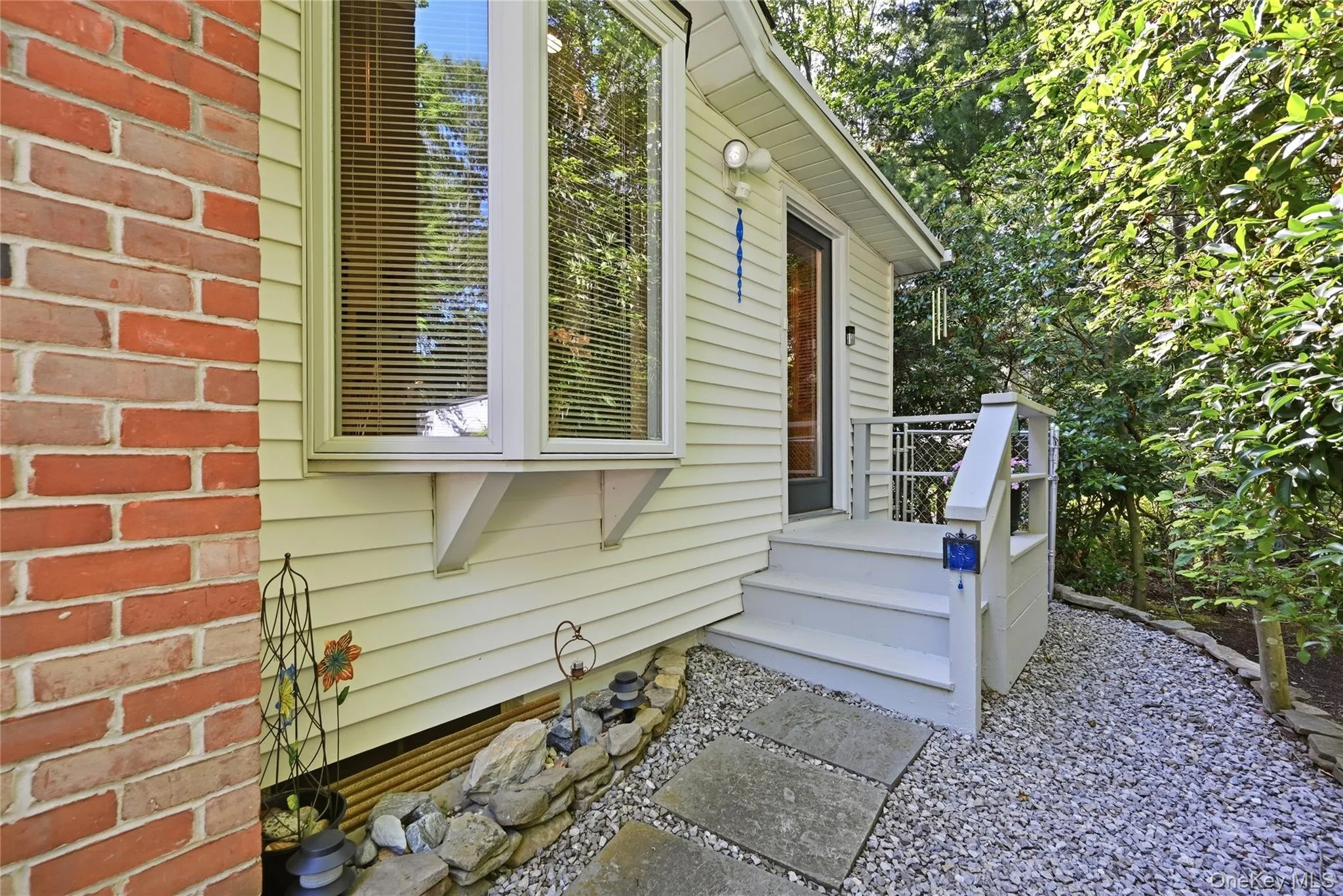 25 Valley Circle, Brookhaven, NY, 1 Bedroom Bedrooms, 5 Rooms Rooms,1 BathroomBathrooms,Residential,For Rent,Valley,0,1021850 25 Valley Circle, Brookhaven, NY, 1 Bedroom Bedrooms, 5 Rooms Rooms,1 BathroomBathrooms,Residential,For Rent,Valley,0,1021850