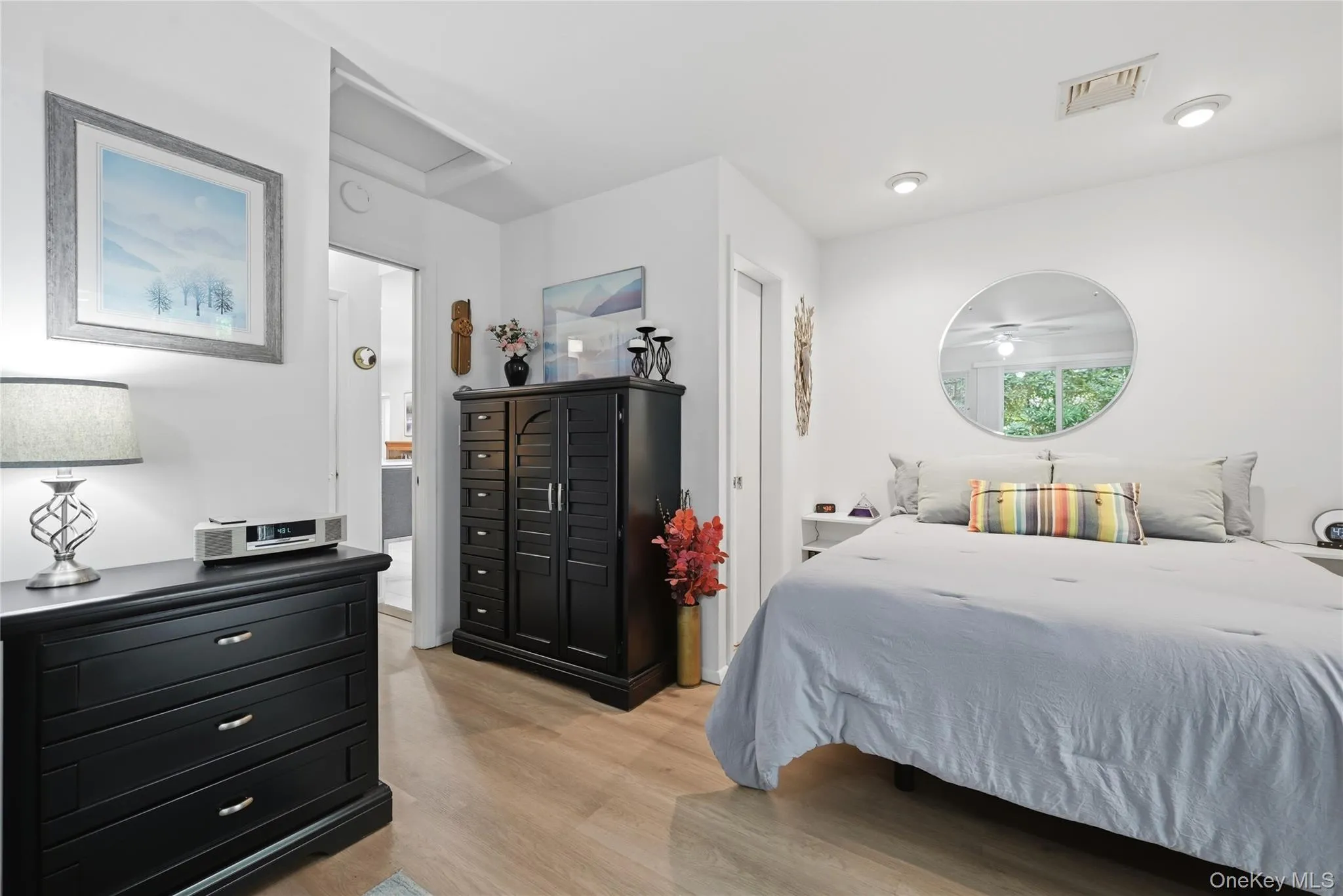 25 Valley Circle, Brookhaven, NY, 1 Bedroom Bedrooms, 5 Rooms Rooms,1 BathroomBathrooms,Residential,For Rent,Valley,0,1021850 25 Valley Circle, Brookhaven, NY, 1 Bedroom Bedrooms, 5 Rooms Rooms,1 BathroomBathrooms,Residential,For Rent,Valley,0,1021850