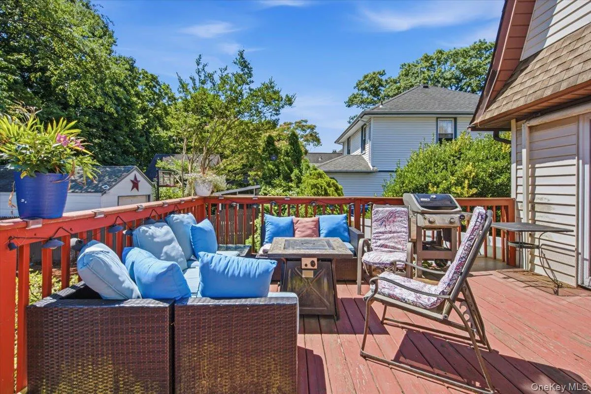 33 Rogers Place, Hempstead, NY, 3 Bedrooms Bedrooms, 7 Rooms Rooms,1 BathroomBathrooms,Residential,For Rent,Rogers,0,1021852 33 Rogers Place, Hempstead, NY, 3 Bedrooms Bedrooms, 7 Rooms Rooms,1 BathroomBathrooms,Residential,For Rent,Rogers,0,1021852