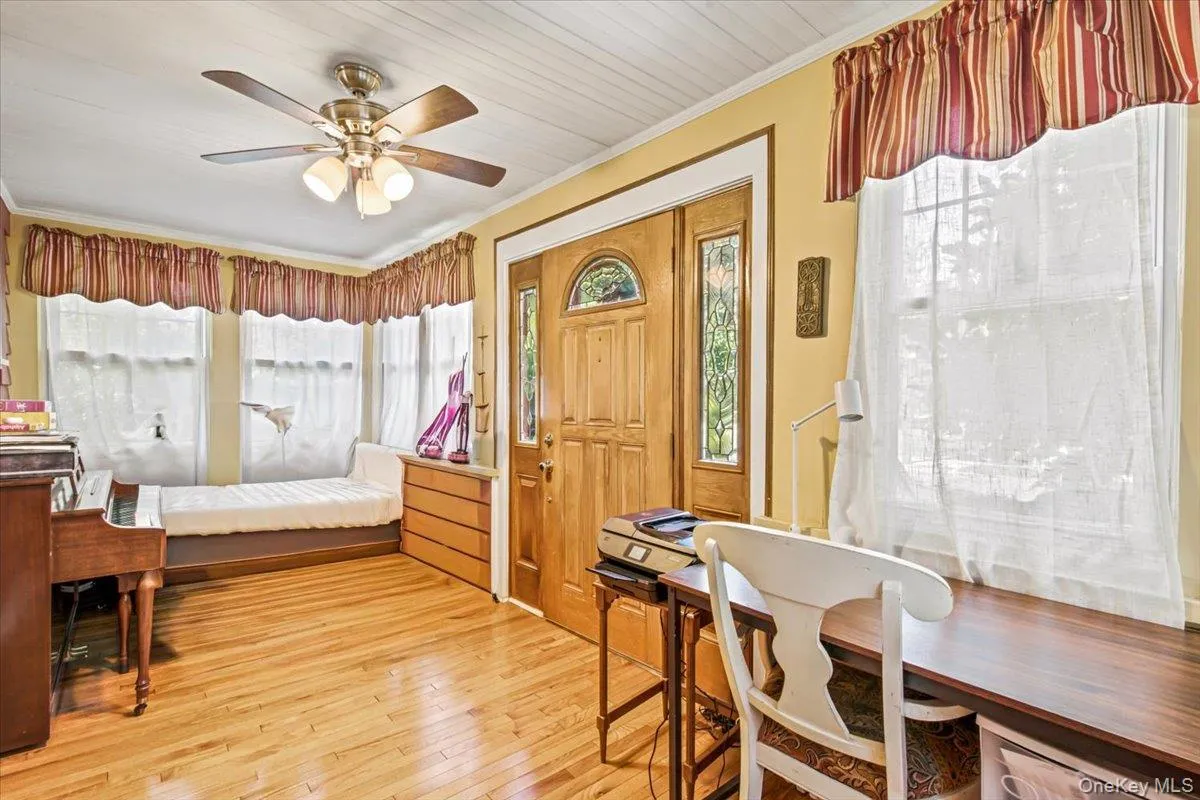 33 Rogers Place, Hempstead, NY, 3 Bedrooms Bedrooms, 7 Rooms Rooms,1 BathroomBathrooms,Residential,For Rent,Rogers,0,1021852 33 Rogers Place, Hempstead, NY, 3 Bedrooms Bedrooms, 7 Rooms Rooms,1 BathroomBathrooms,Residential,For Rent,Rogers,0,1021852