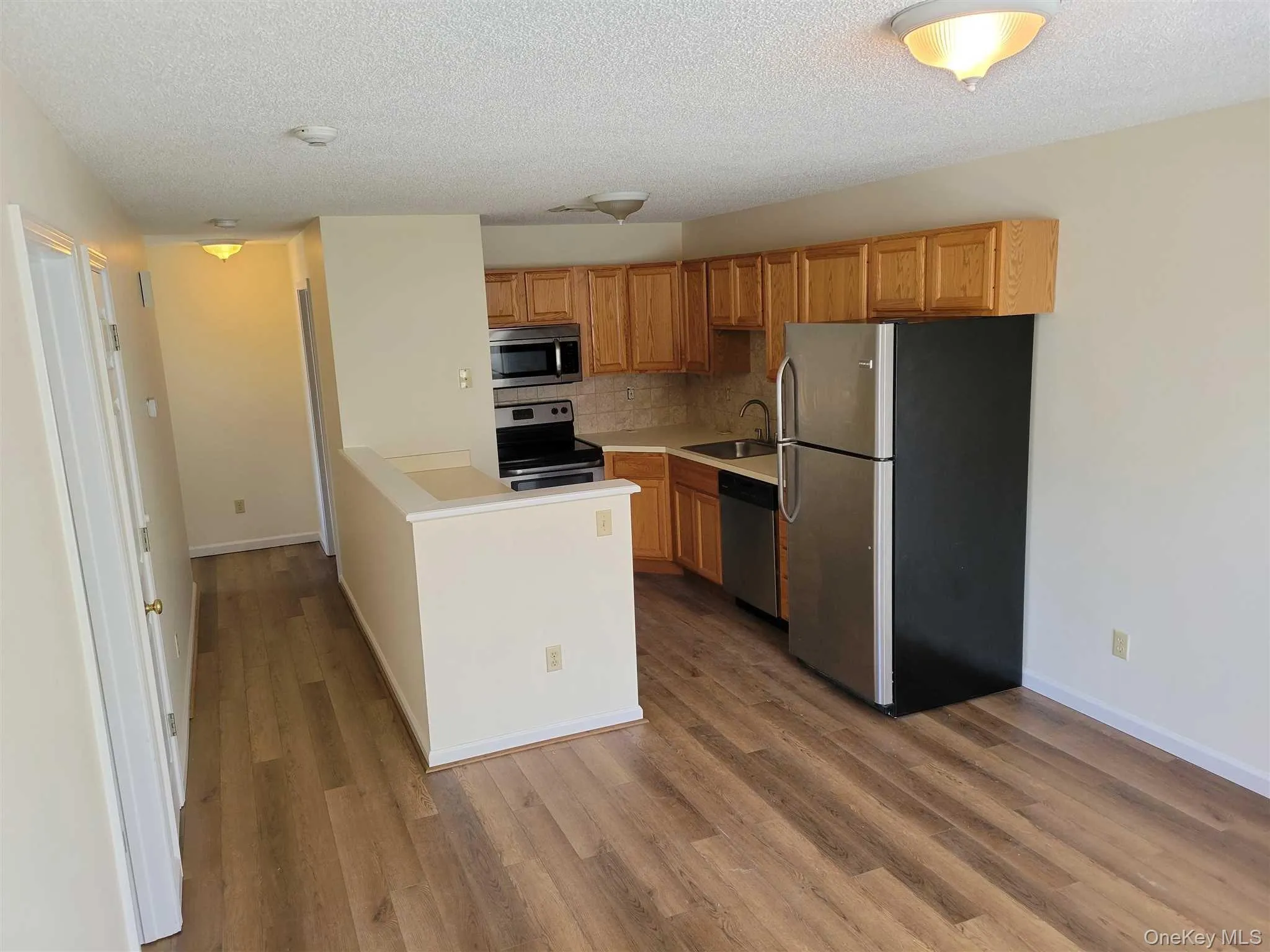88 TIVOLI Gardens, Red Hook, NY, 1 Bedroom Bedrooms, 3 Rooms Rooms,1 BathroomBathrooms,Residential Lease,For Rent,TIVOLI,0,1021853 88 TIVOLI Gardens, Red Hook, NY, 1 Bedroom Bedrooms, 3 Rooms Rooms,1 BathroomBathrooms,Residential Lease,For Rent,TIVOLI,0,1021853