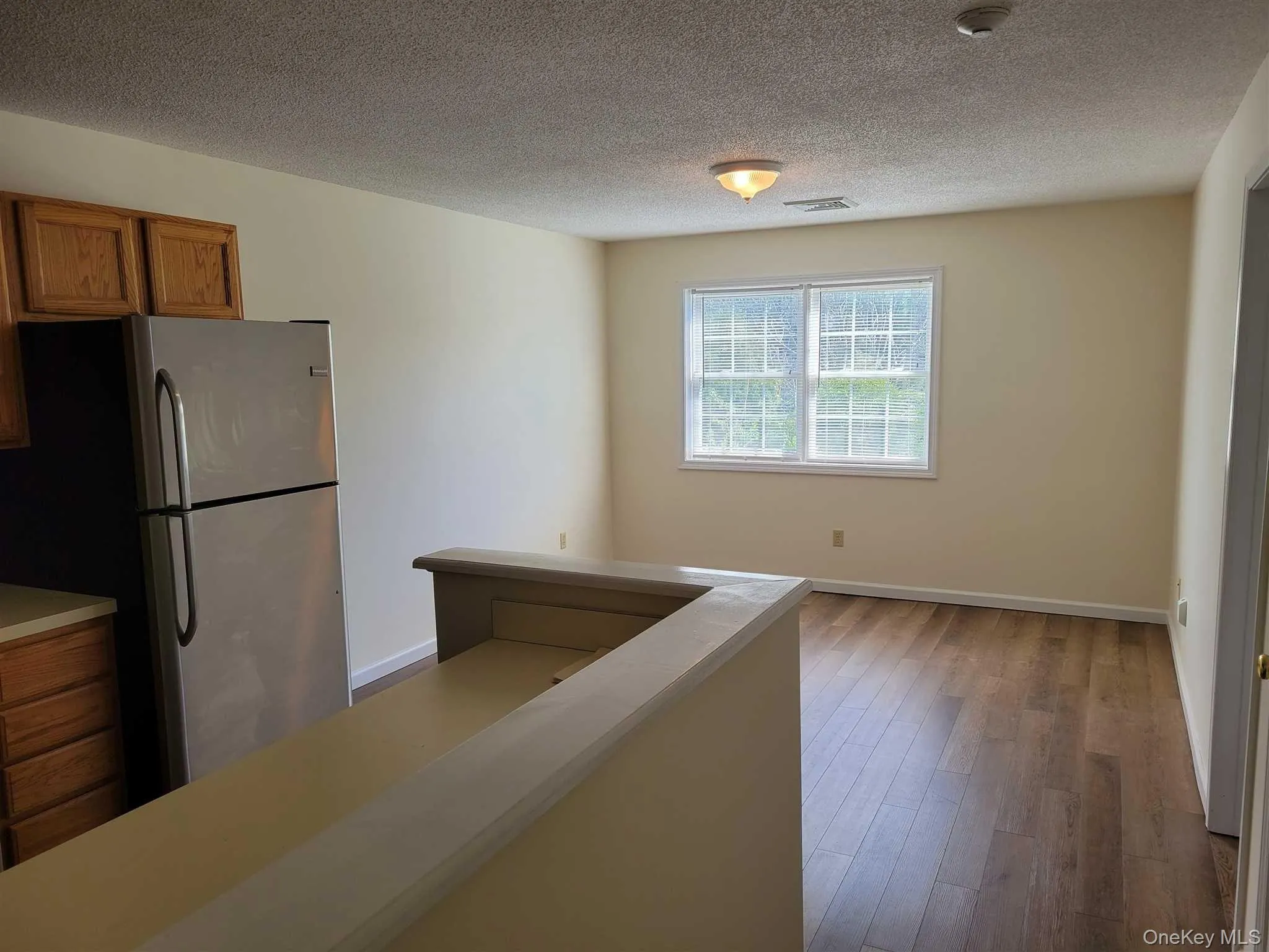 88 TIVOLI Gardens, Red Hook, NY, 1 Bedroom Bedrooms, 3 Rooms Rooms,1 BathroomBathrooms,Residential Lease,For Rent,TIVOLI,0,1021853 88 TIVOLI Gardens, Red Hook, NY, 1 Bedroom Bedrooms, 3 Rooms Rooms,1 BathroomBathrooms,Residential Lease,For Rent,TIVOLI,0,1021853