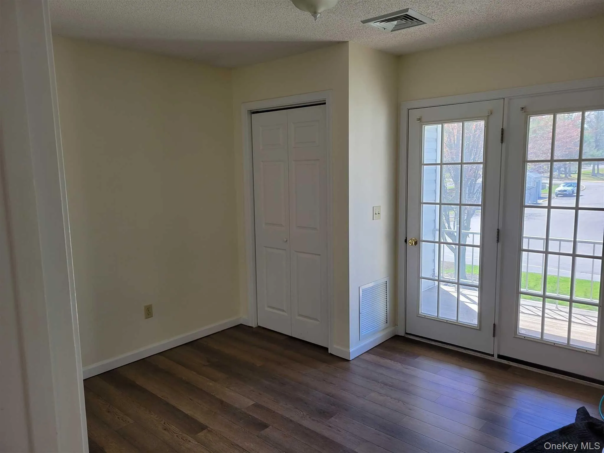 88 TIVOLI Gardens, Red Hook, NY, 1 Bedroom Bedrooms, 3 Rooms Rooms,1 BathroomBathrooms,Residential Lease,For Rent,TIVOLI,0,1021853 88 TIVOLI Gardens, Red Hook, NY, 1 Bedroom Bedrooms, 3 Rooms Rooms,1 BathroomBathrooms,Residential Lease,For Rent,TIVOLI,0,1021853