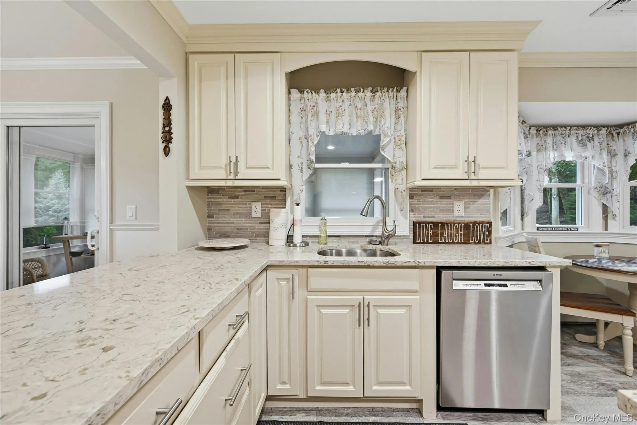135 Oakwood Road, Brookhaven, NY, 4 Bedrooms Bedrooms, 10 Rooms Rooms,3 BathroomsBathrooms,Residential,For Rent,Oakwood,0,1021854 135 Oakwood Road, Brookhaven, NY, 4 Bedrooms Bedrooms, 10 Rooms Rooms,3 BathroomsBathrooms,Residential,For Rent,Oakwood,0,1021854
