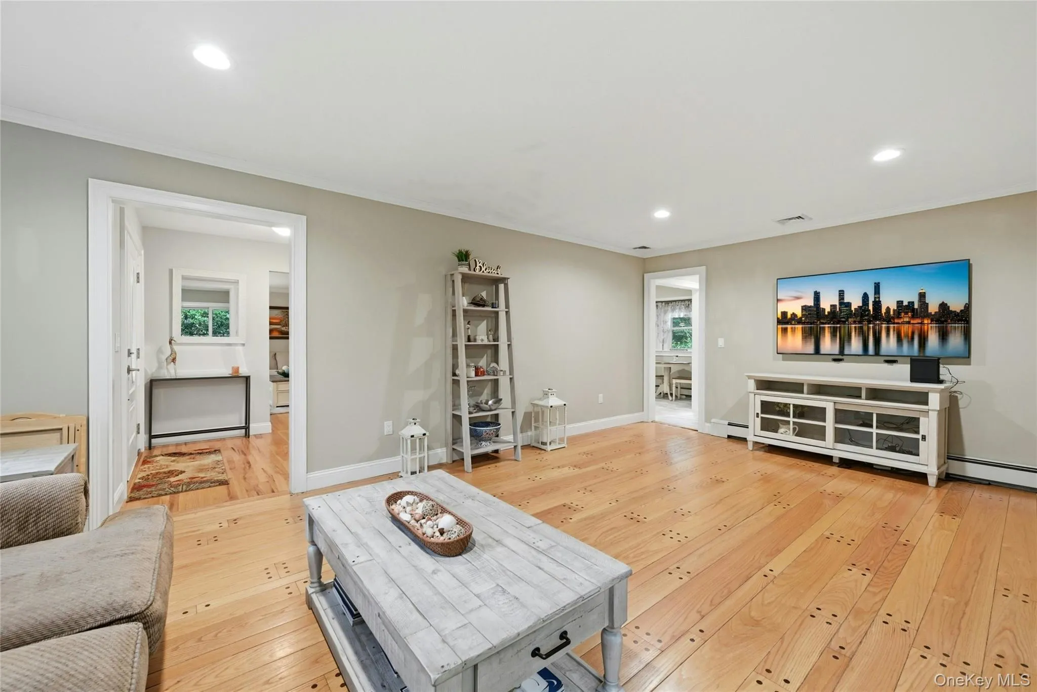 135 Oakwood Road, Brookhaven, NY, 4 Bedrooms Bedrooms, 10 Rooms Rooms,3 BathroomsBathrooms,Residential,For Rent,Oakwood,0,1021854 135 Oakwood Road, Brookhaven, NY, 4 Bedrooms Bedrooms, 10 Rooms Rooms,3 BathroomsBathrooms,Residential,For Rent,Oakwood,0,1021854