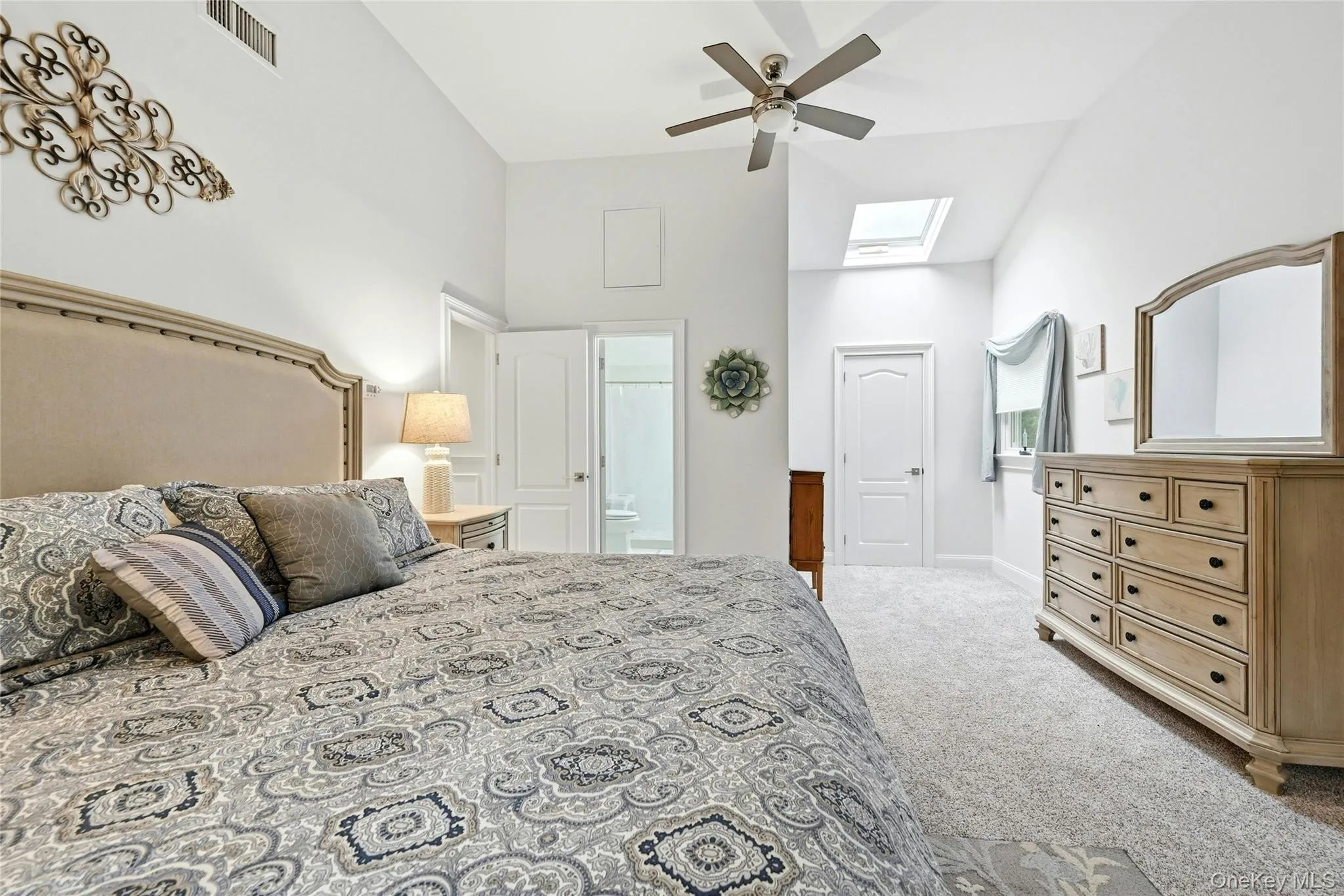 135 Oakwood Road, Brookhaven, NY, 4 Bedrooms Bedrooms, 10 Rooms Rooms,3 BathroomsBathrooms,Residential,For Rent,Oakwood,0,1021854 135 Oakwood Road, Brookhaven, NY, 4 Bedrooms Bedrooms, 10 Rooms Rooms,3 BathroomsBathrooms,Residential,For Rent,Oakwood,0,1021854