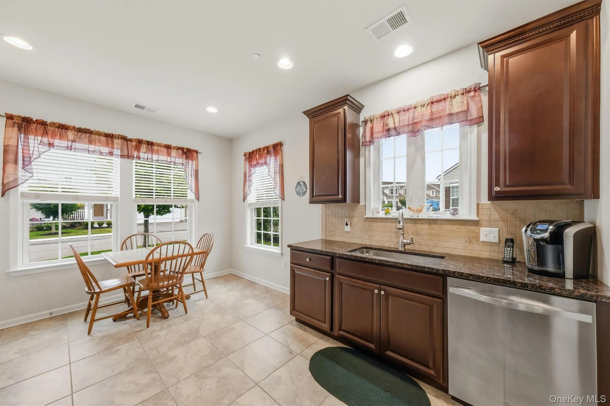 8 Atkins Court, Carmel, NY, 2 Bedrooms Bedrooms, 5 Rooms Rooms,2 BathroomsBathrooms,Residential,For Rent,Atkins,0,1021855 8 Atkins Court, Carmel, NY, 2 Bedrooms Bedrooms, 5 Rooms Rooms,2 BathroomsBathrooms,Residential,For Rent,Atkins,0,1021855