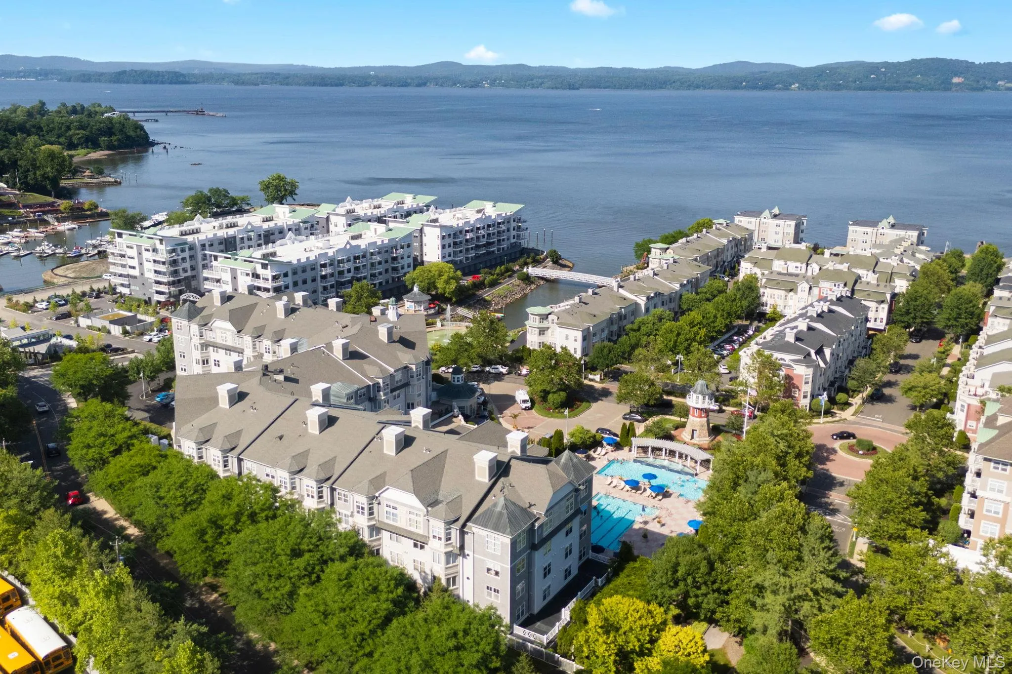 1321 Round Pointe Drive, Haverstraw, NY, 1 Bedroom Bedrooms, 5 Rooms Rooms,1 BathroomBathrooms,Residential,For Rent,Round Pointe,0,1021865 1321 Round Pointe Drive, Haverstraw, NY, 1 Bedroom Bedrooms, 5 Rooms Rooms,1 BathroomBathrooms,Residential,For Rent,Round Pointe,0,1021865