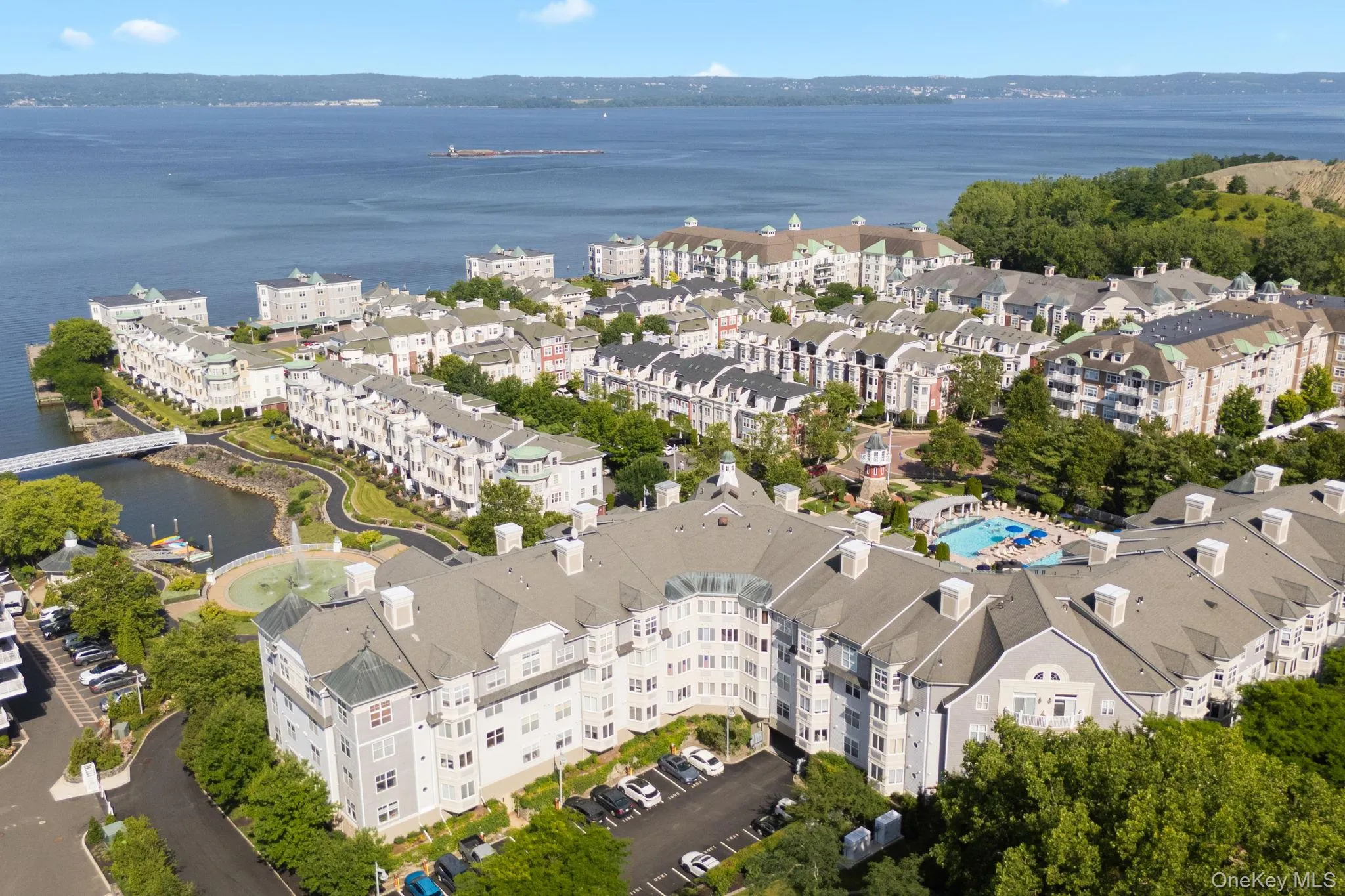 1321 Round Pointe Drive, Haverstraw, NY, 1 Bedroom Bedrooms, 5 Rooms Rooms,1 BathroomBathrooms,Residential,For Rent,Round Pointe,0,1021865 1321 Round Pointe Drive, Haverstraw, NY, 1 Bedroom Bedrooms, 5 Rooms Rooms,1 BathroomBathrooms,Residential,For Rent,Round Pointe,0,1021865