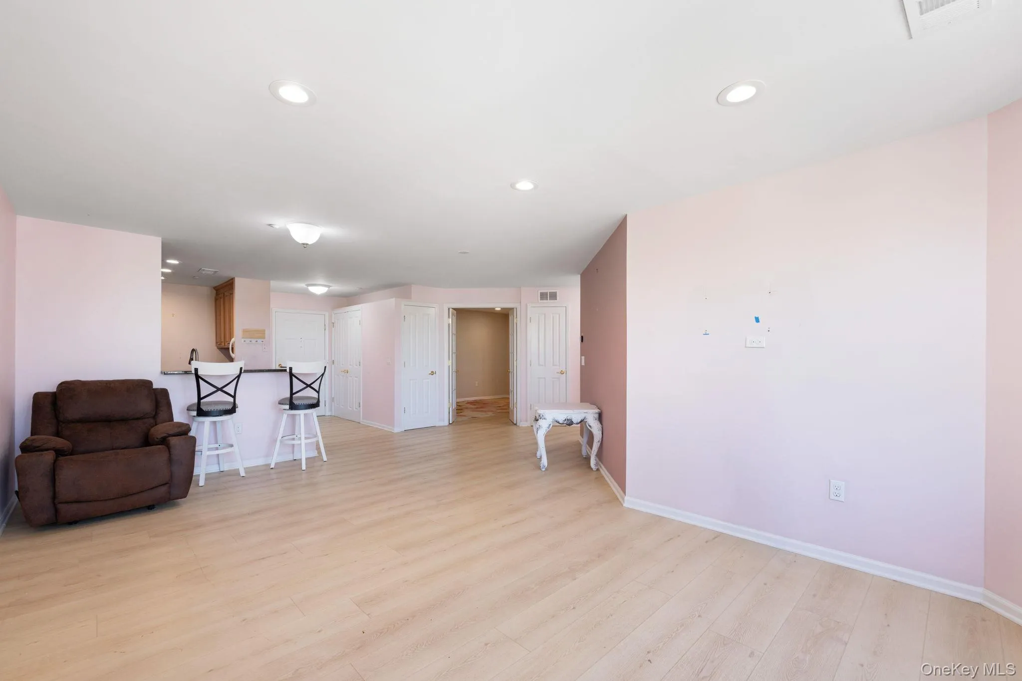 1321 Round Pointe Drive, Haverstraw, NY, 1 Bedroom Bedrooms, 5 Rooms Rooms,1 BathroomBathrooms,Residential,For Rent,Round Pointe,0,1021865 1321 Round Pointe Drive, Haverstraw, NY, 1 Bedroom Bedrooms, 5 Rooms Rooms,1 BathroomBathrooms,Residential,For Rent,Round Pointe,0,1021865