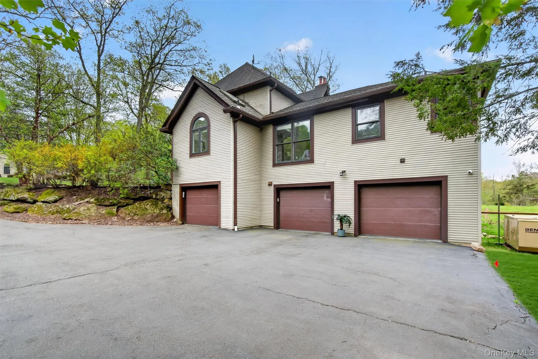 237 South Mountain Road, Clarkstown, NY, 5 Bedrooms Bedrooms, 18 Rooms Rooms,3 BathroomsBathrooms,Residential,For Rent,South Mountain,0,1021866 237 South Mountain Road, Clarkstown, NY, 5 Bedrooms Bedrooms, 18 Rooms Rooms,3 BathroomsBathrooms,Residential,For Rent,South Mountain,0,1021866