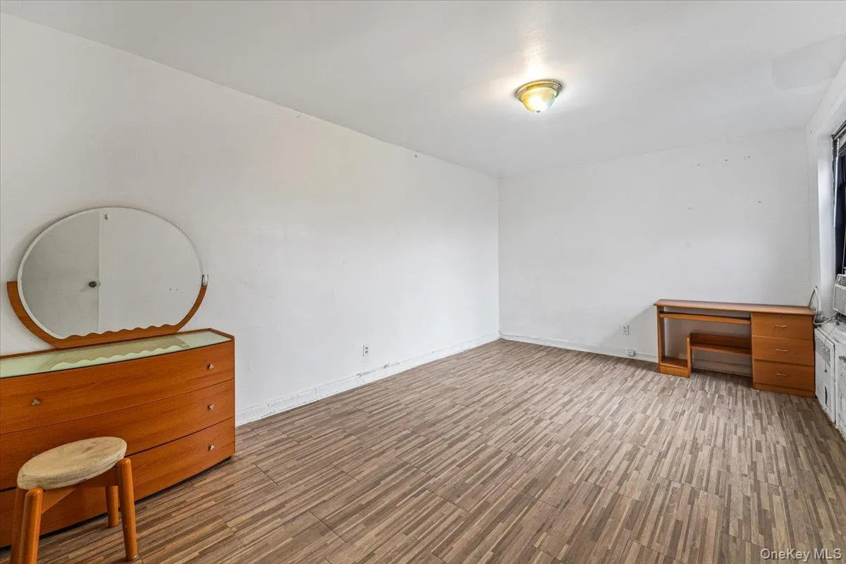 132-35 Sanford Avenue, New York, NY, 2 Bedrooms Bedrooms, 5 Rooms Rooms,1 BathroomBathrooms,Residential,For Rent,Sanford,0,1021867 132-35 Sanford Avenue, New York, NY, 2 Bedrooms Bedrooms, 5 Rooms Rooms,1 BathroomBathrooms,Residential,For Rent,Sanford,0,1021867