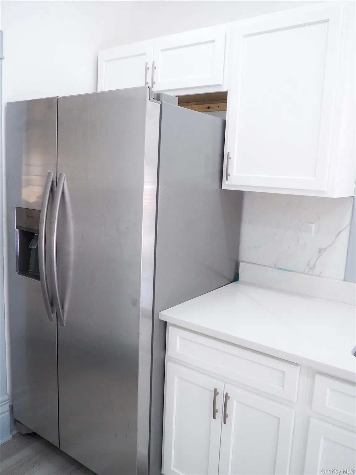 New appliances are featured of this kitchen. New appliances are featured of this kitchen.