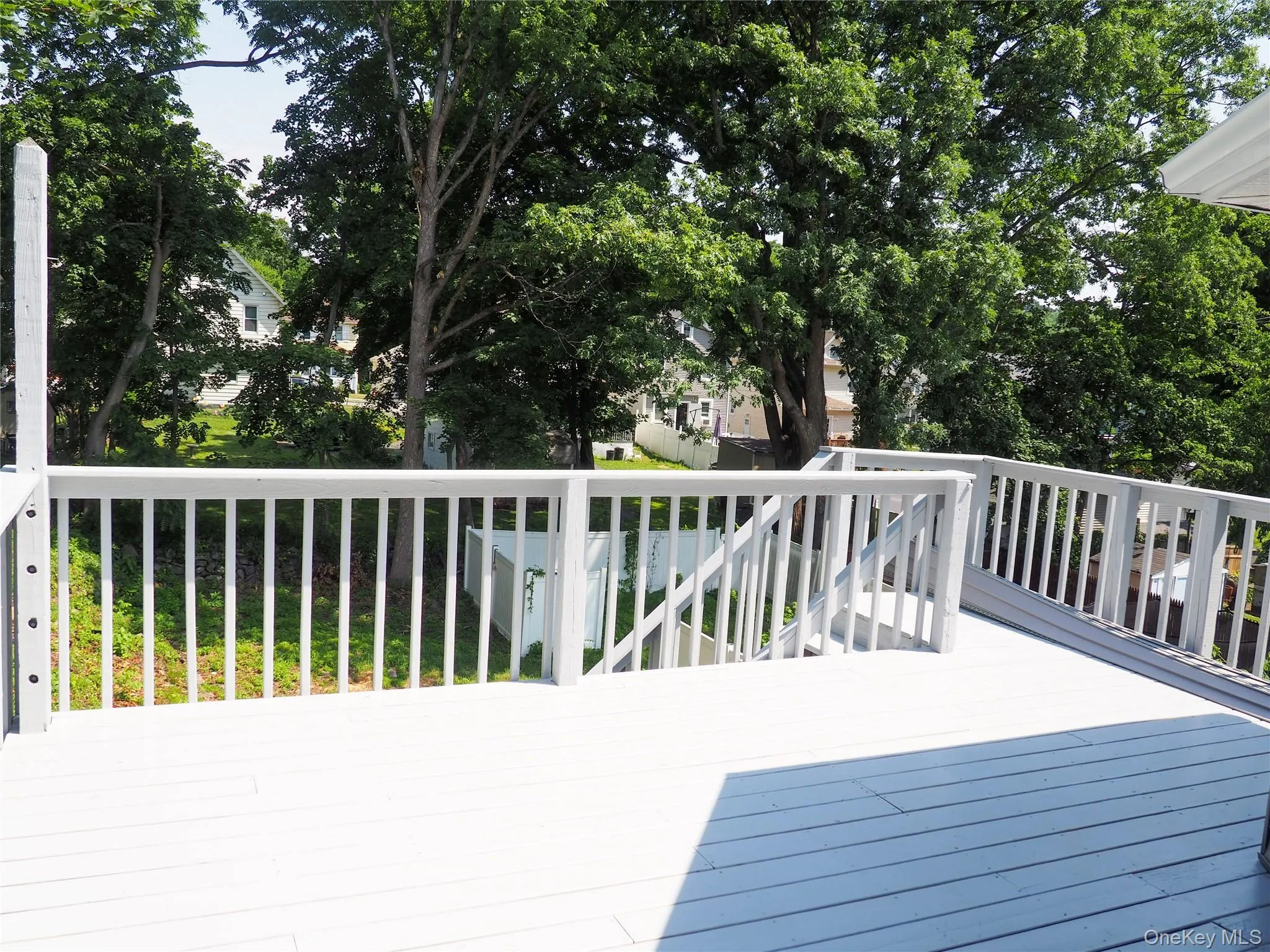 Imagine sitting outdoors here on your large deck, enjoying the fresh air, sunshine and views. Imagine sitting outdoors here on your large deck, enjoying the fresh air, sunshine and views.