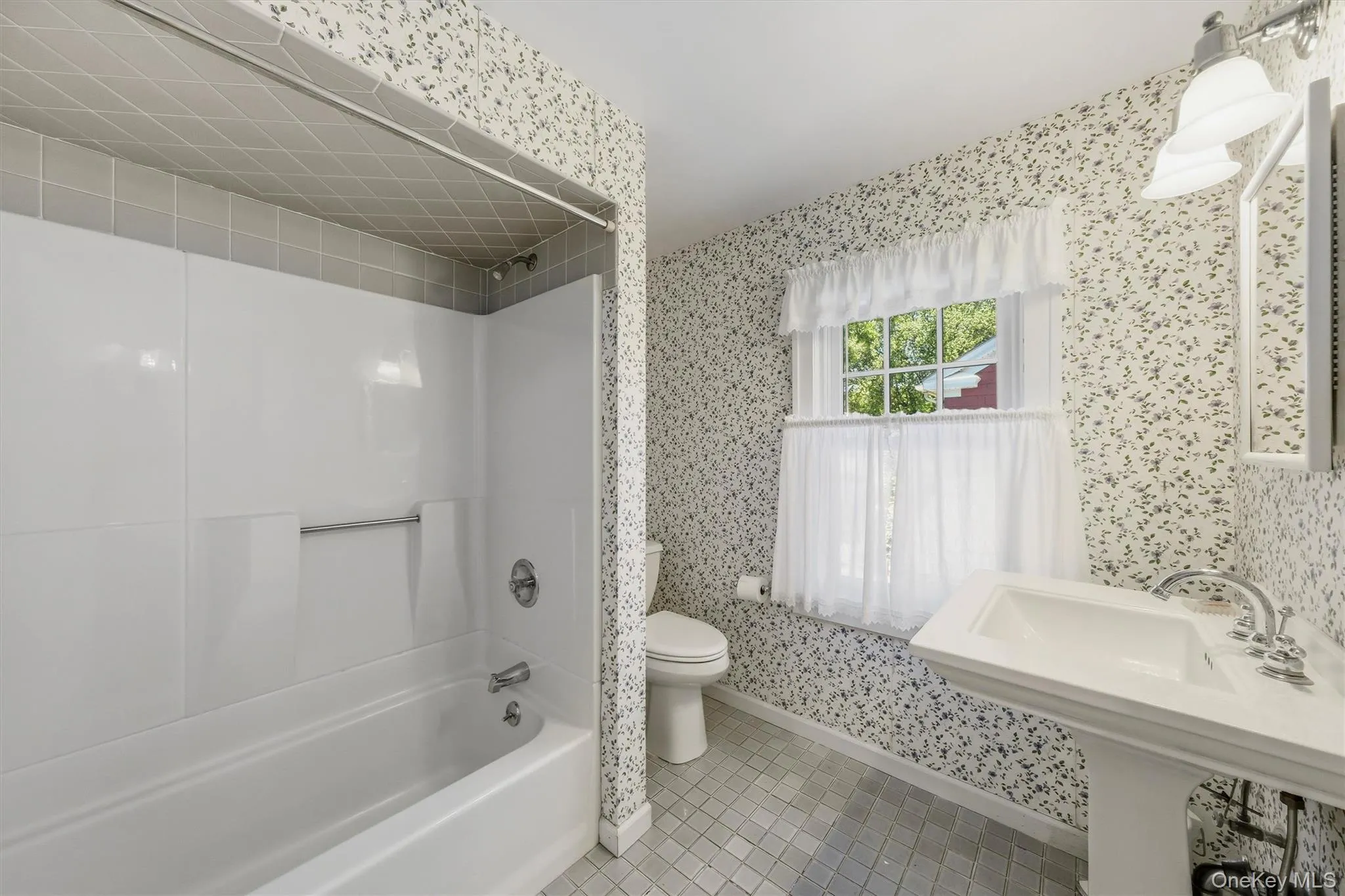 Upstairs full bath Upstairs full bath