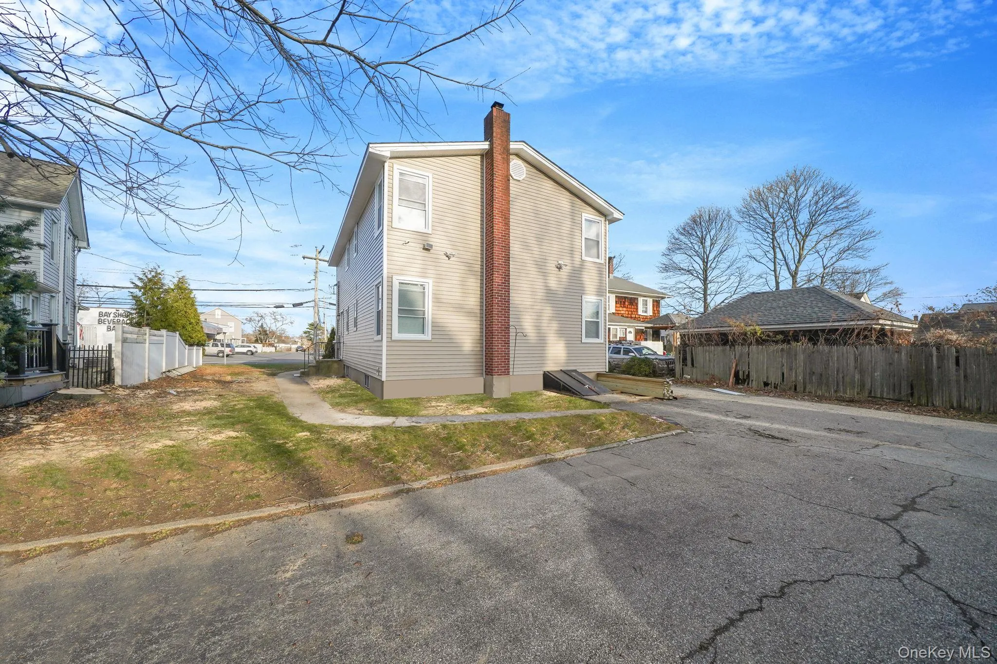 130 5th Avenue, Islip, NY, 3 Bedrooms Bedrooms, 6 Rooms Rooms,1 BathroomBathrooms,Residential Lease,For Rent,5th,0,1021882 130 5th Avenue, Islip, NY, 3 Bedrooms Bedrooms, 6 Rooms Rooms,1 BathroomBathrooms,Residential Lease,For Rent,5th,0,1021882