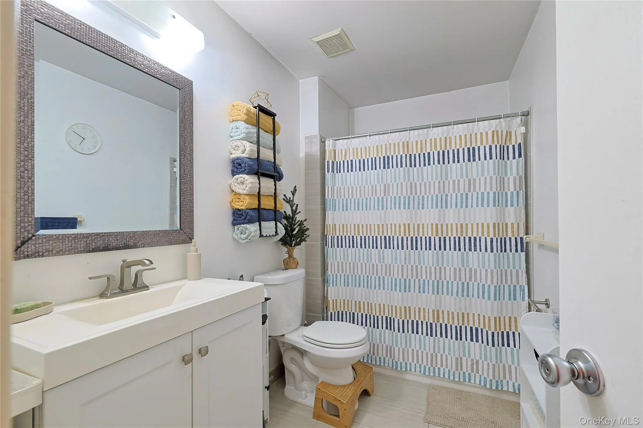 3 Brook Drive, Blooming Grove, NY, 2 Bedrooms Bedrooms, 7 Rooms Rooms,2 BathroomsBathrooms,Residential Lease,For Rent,Brook,0,1021883 3 Brook Drive, Blooming Grove, NY, 2 Bedrooms Bedrooms, 7 Rooms Rooms,2 BathroomsBathrooms,Residential Lease,For Rent,Brook,0,1021883