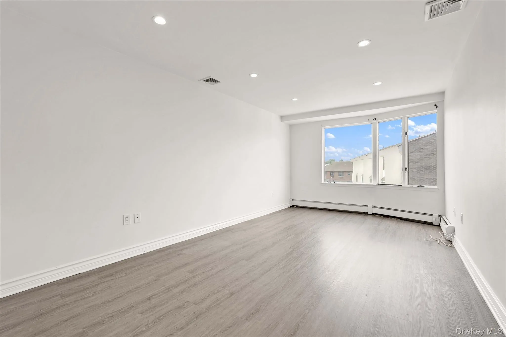 120-09 Riviera Court, New York, NY, 3 Bedrooms Bedrooms, 7 Rooms Rooms,2 BathroomsBathrooms,Residential,For Rent,Riviera,0,1021884 120-09 Riviera Court, New York, NY, 3 Bedrooms Bedrooms, 7 Rooms Rooms,2 BathroomsBathrooms,Residential,For Rent,Riviera,0,1021884