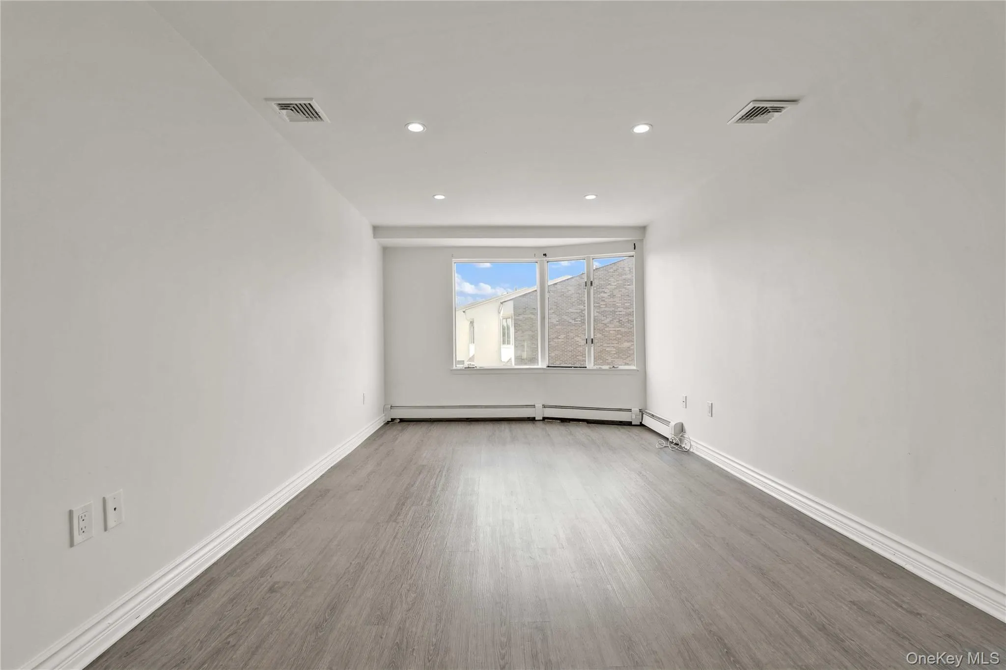 120-09 Riviera Court, New York, NY, 3 Bedrooms Bedrooms, 7 Rooms Rooms,2 BathroomsBathrooms,Residential,For Rent,Riviera,0,1021884 120-09 Riviera Court, New York, NY, 3 Bedrooms Bedrooms, 7 Rooms Rooms,2 BathroomsBathrooms,Residential,For Rent,Riviera,0,1021884